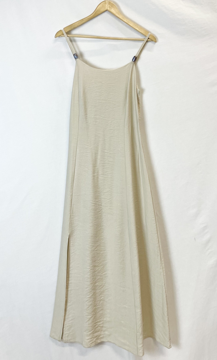 Grossiste Catherine Style - Robe midi à bretelle fluide fendu