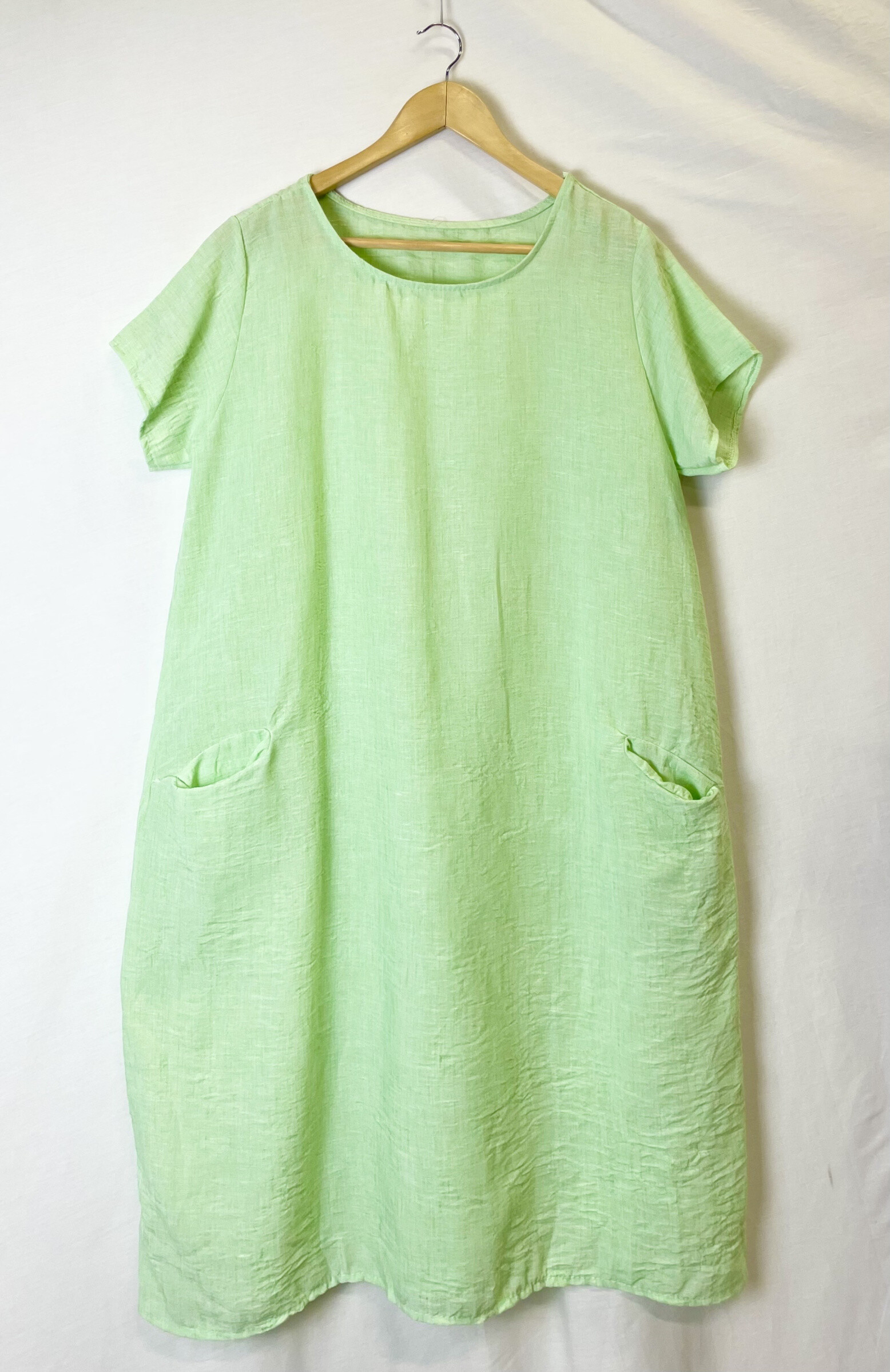 Wholesaler Catherine Style - Fluid dress poached in linen viscose