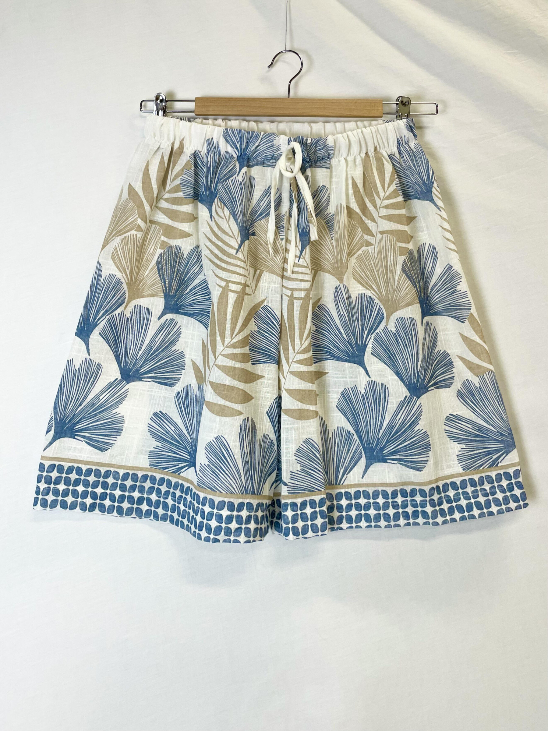 Grossista Catherine Style - Short in tela di cotone stampata, vita elasticizzata. 38/40