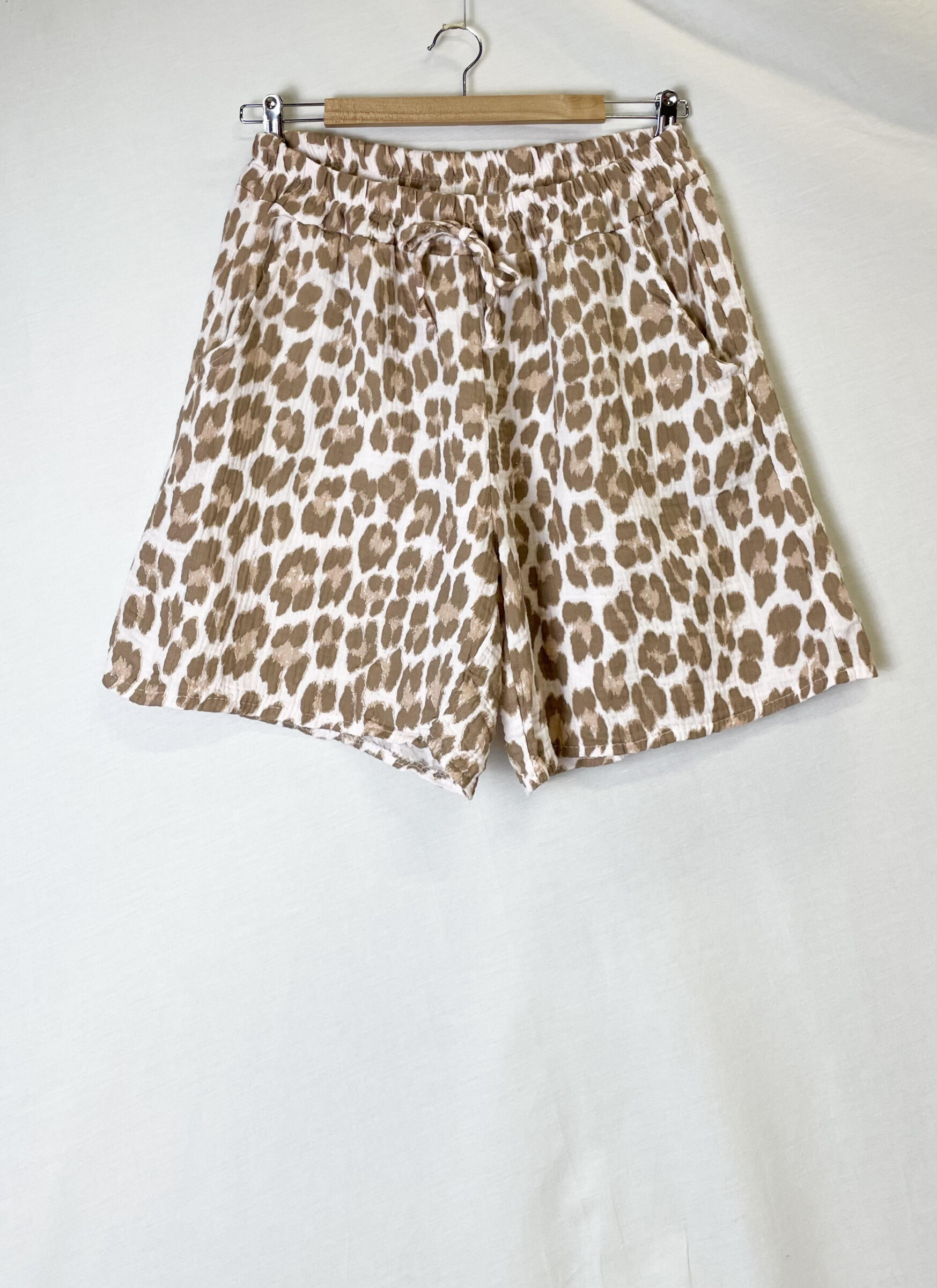 Grossista Catherine Style - Pantaloncini di garza di cotone con leopardo fluorescente in camicia