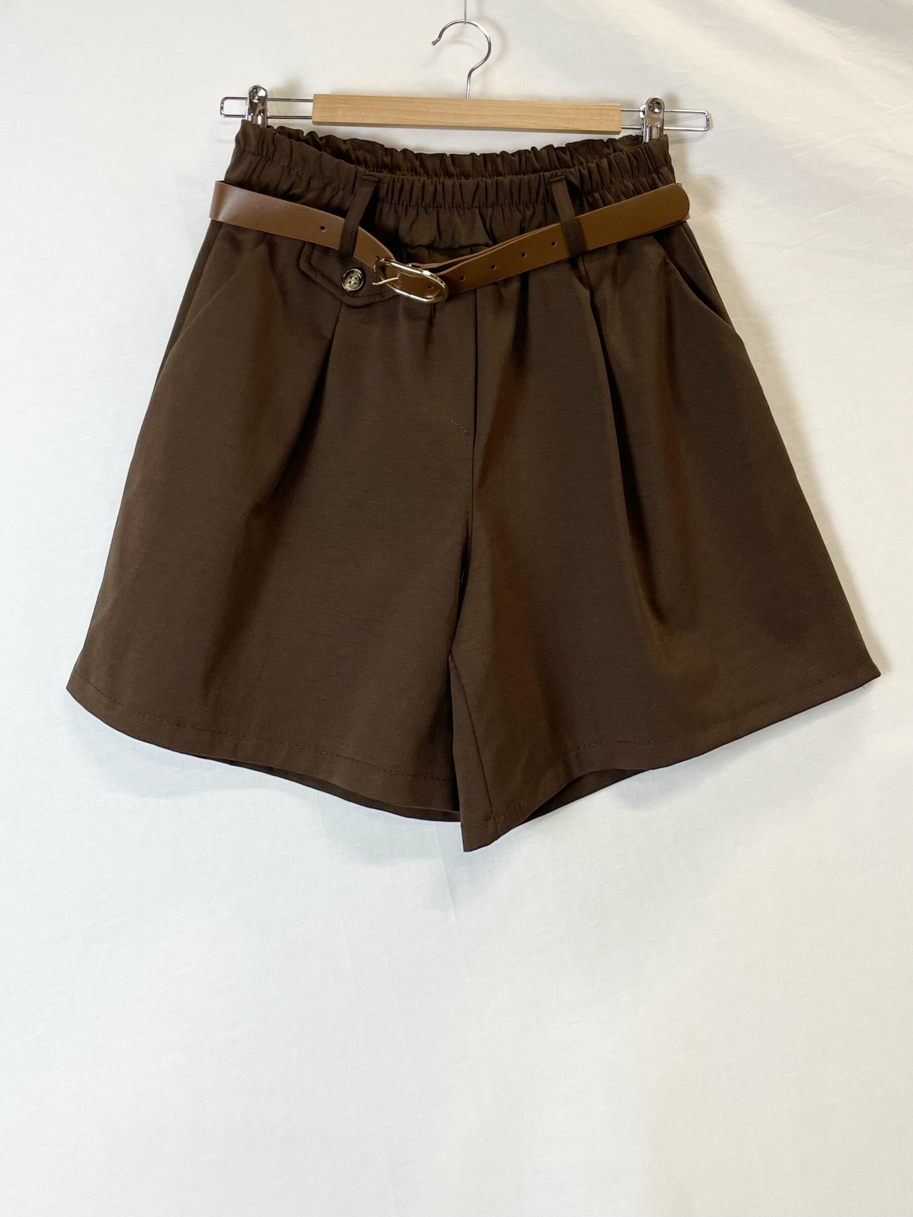 Grossiste Catherine Style - Short taille haute élastiqué à ceinture