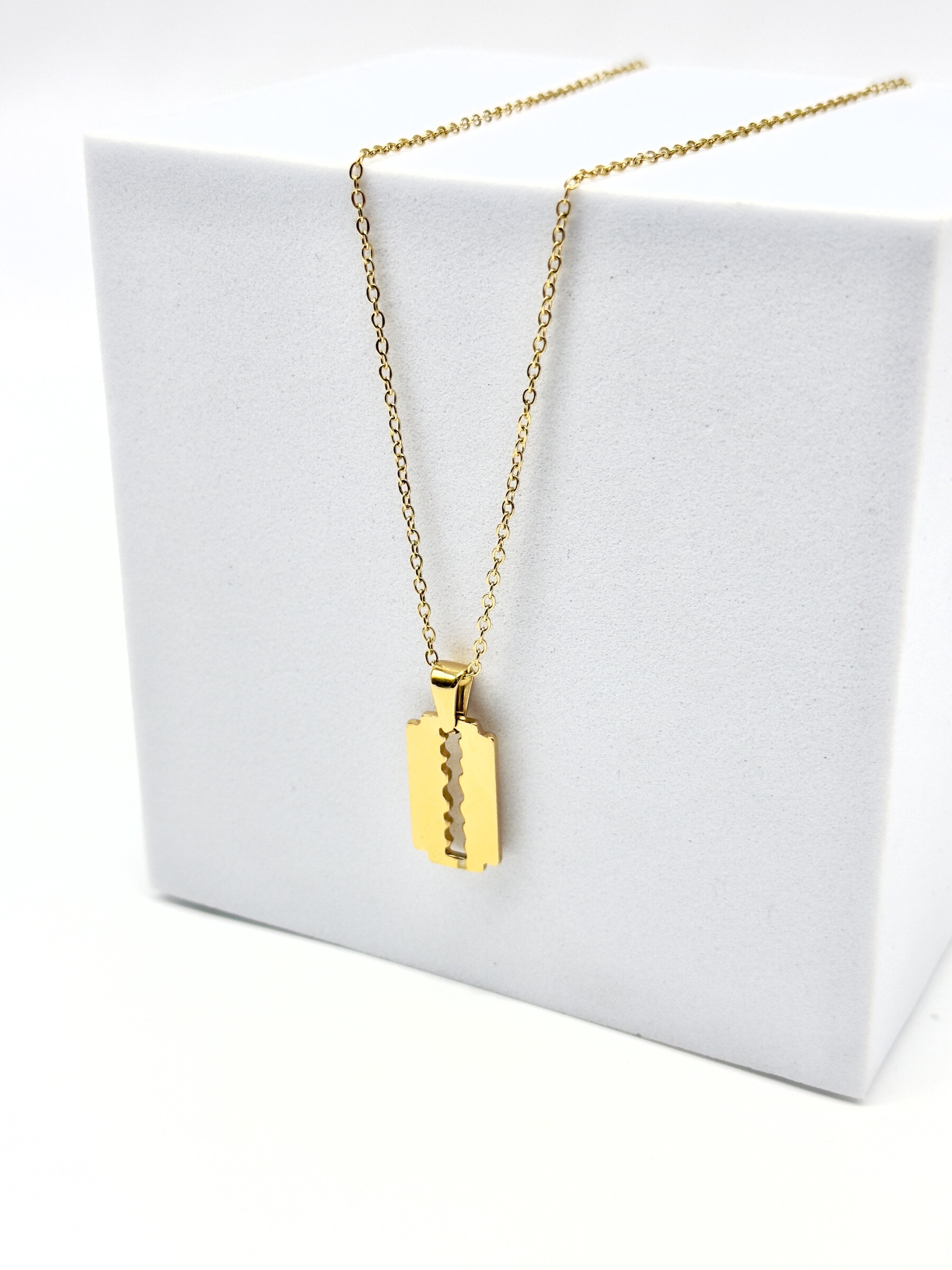 Wholesaler Cecile II - Stainless steel pendant necklace.