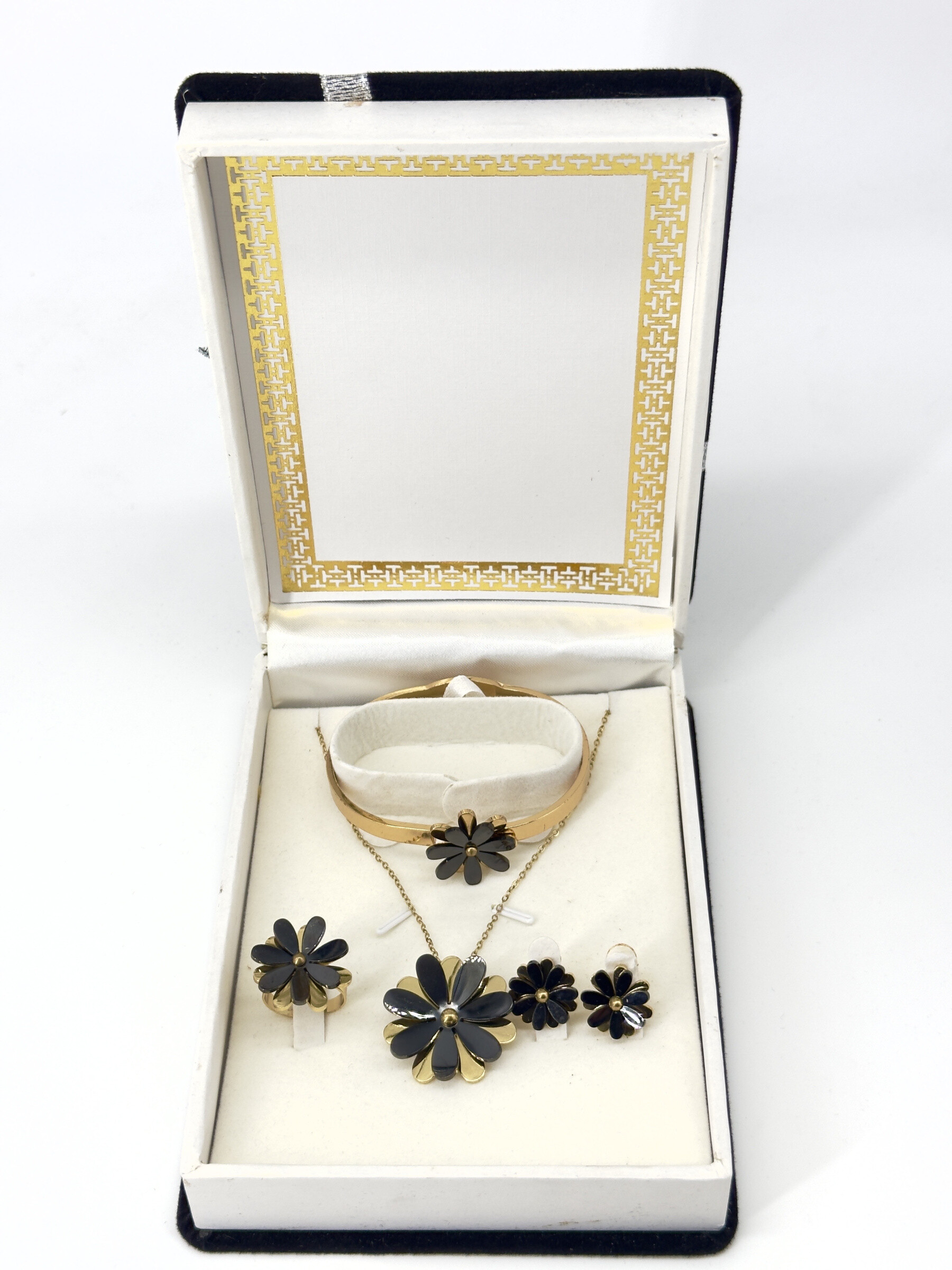 Wholesaler Cecile II - Gift box with stainless steel ornament.