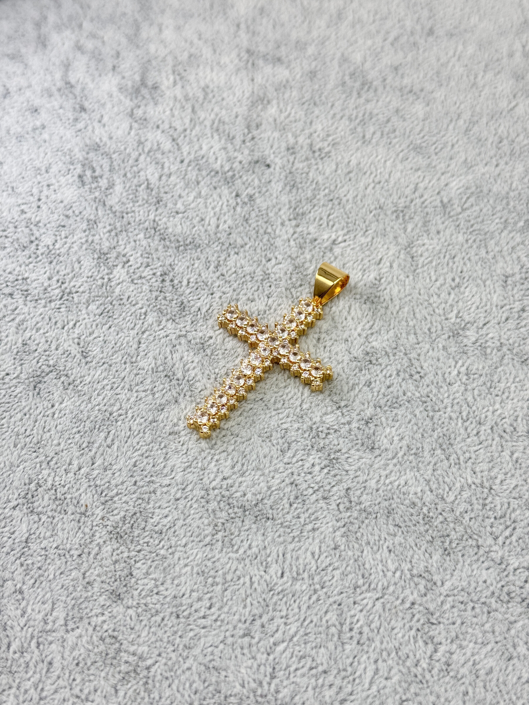 Wholesaler Cecile II - Gold plated pendant with rhinestones