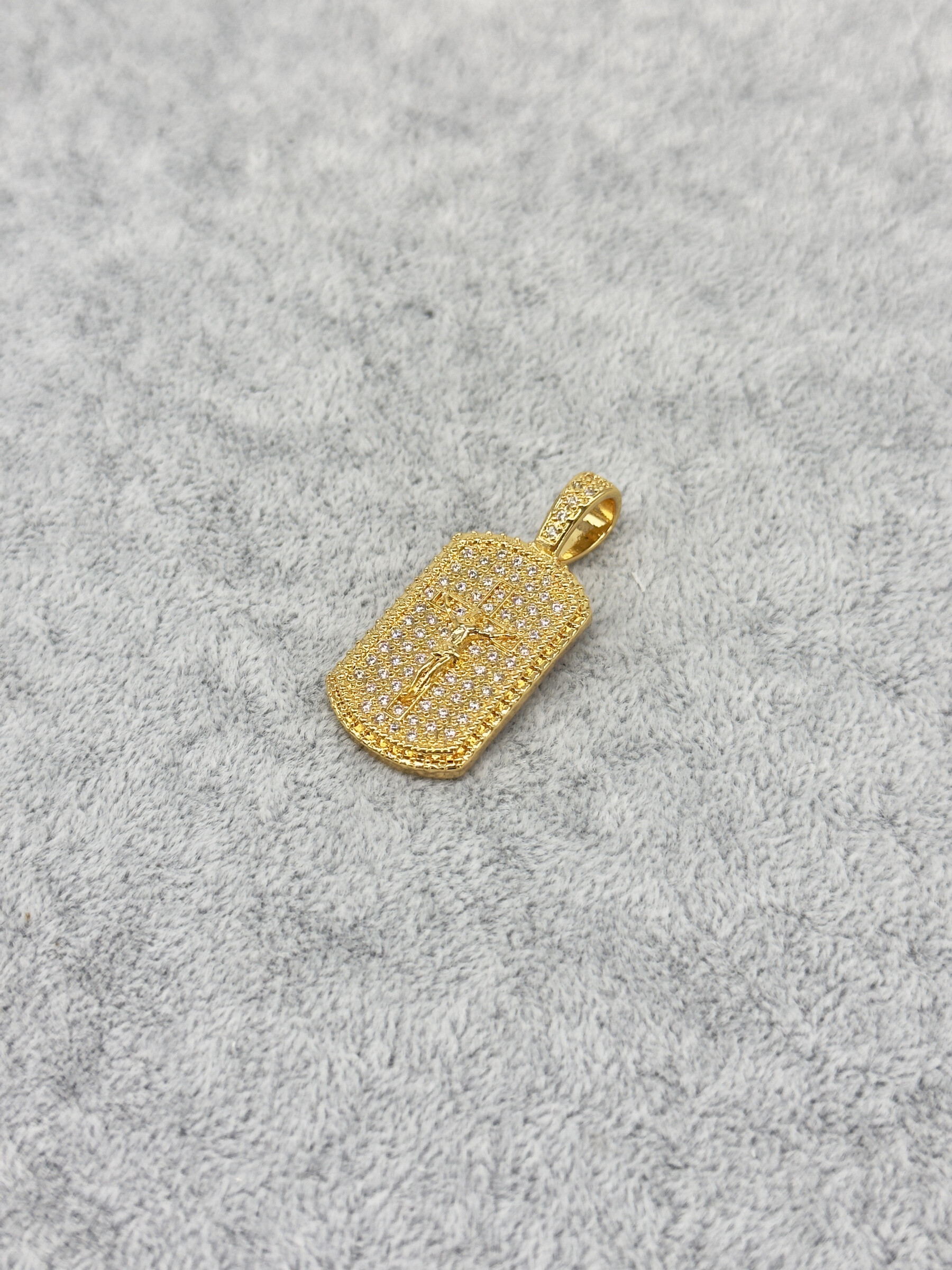 Wholesaler Cecile II - Gold plated pendant with rhinestones