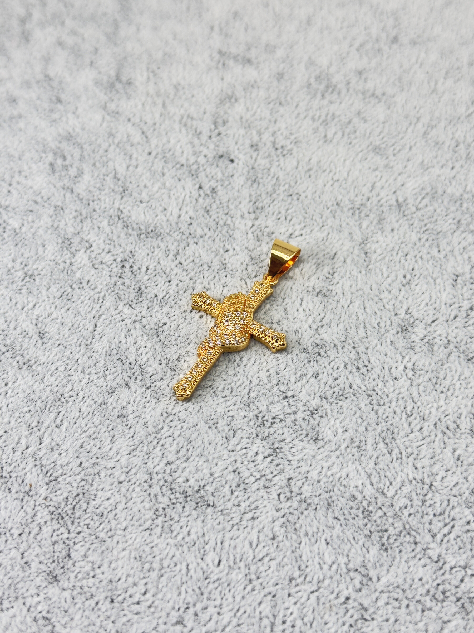 Wholesaler Cecile II - Gold plated pendant with rhinestones