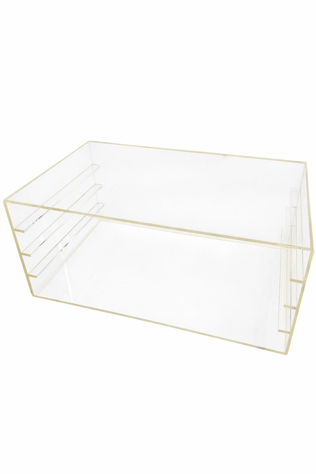 Grossiste Cecile II - Présentoir multi-niveaux en plastique.