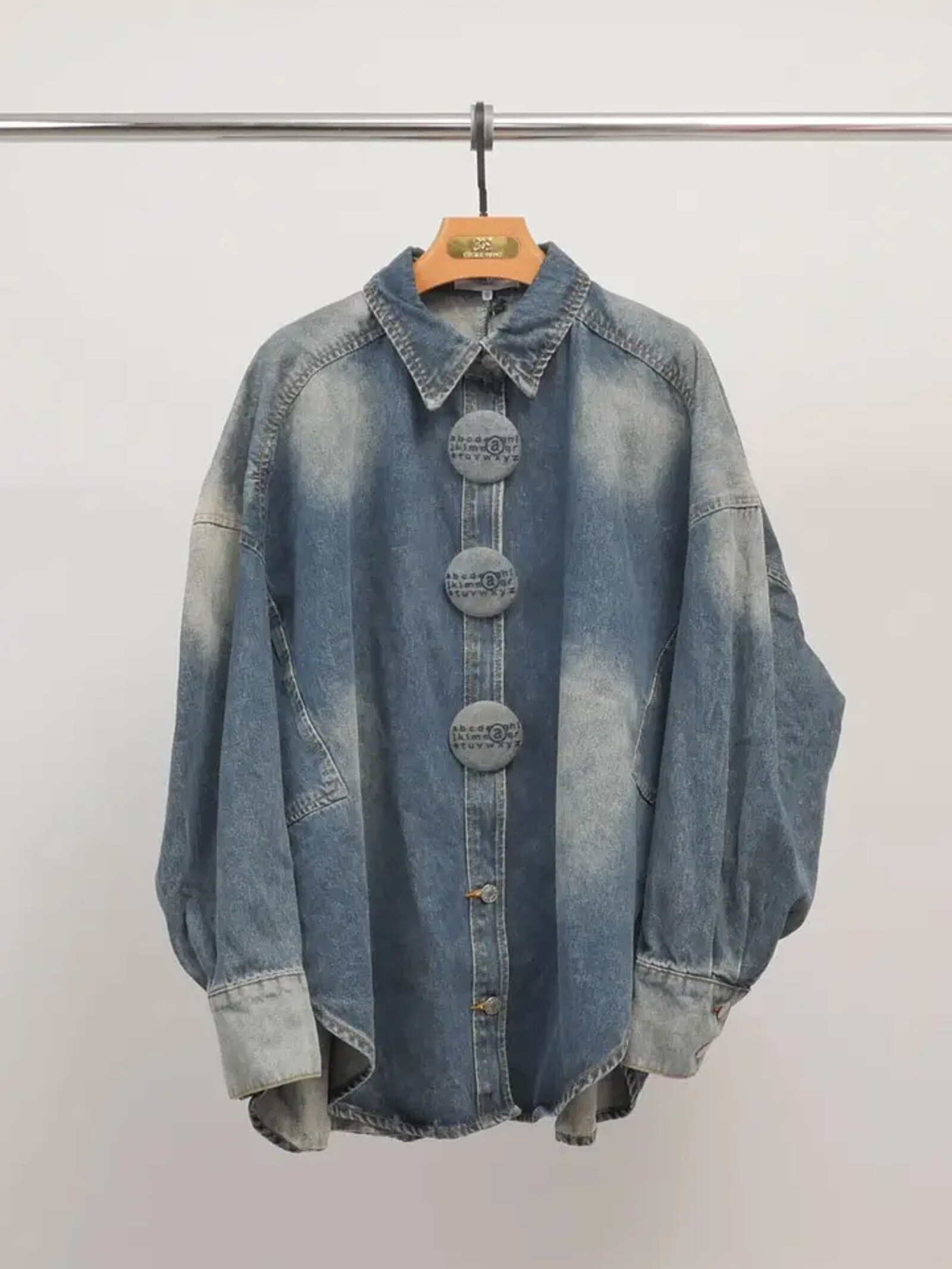 Mayorista Cécile Wang - Camisa vaquera oversize con botones distintivos MJ263763