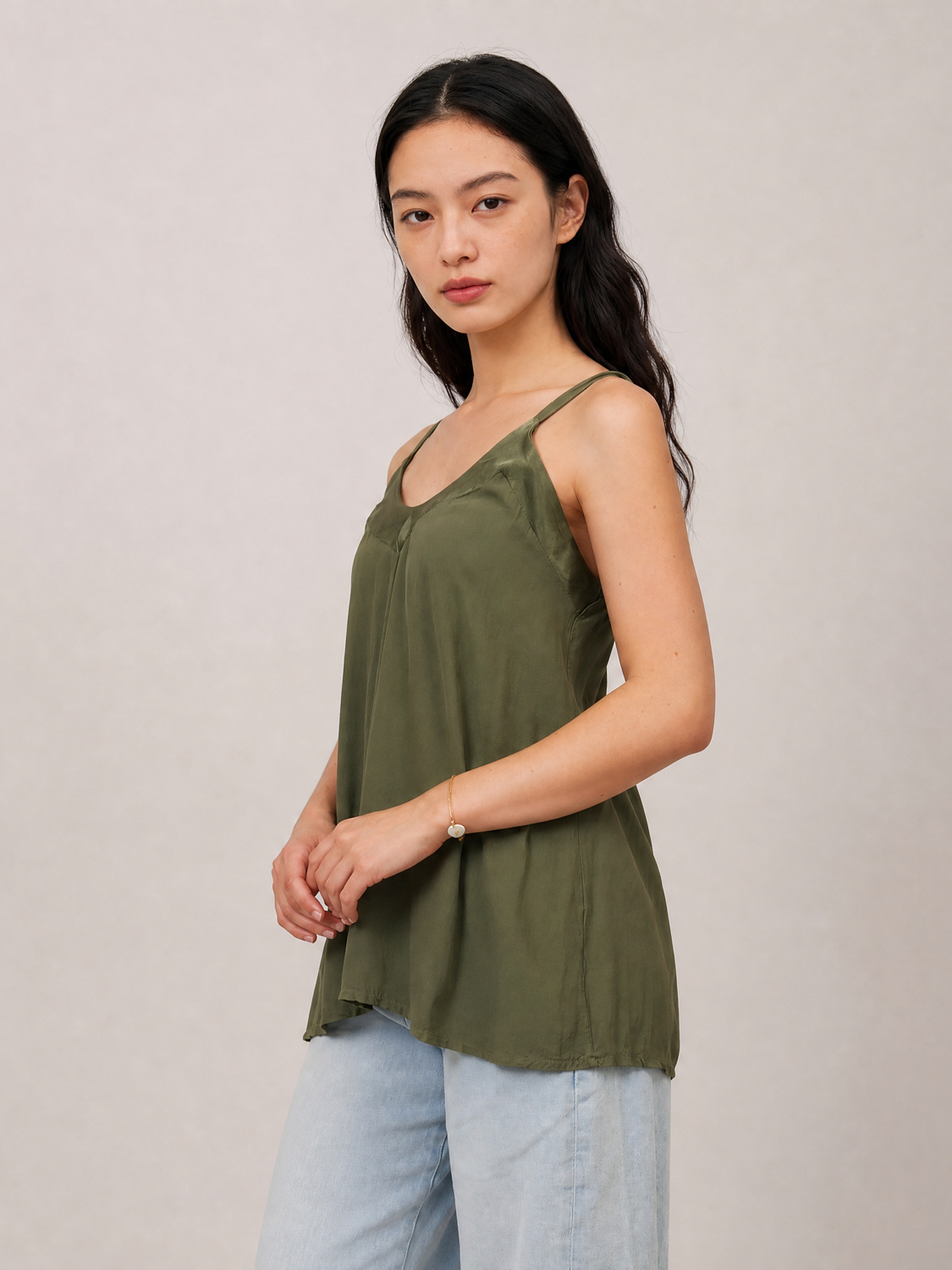 Grossista CÉCILE WANG - Canotta fluida con spalline sottili YS21200