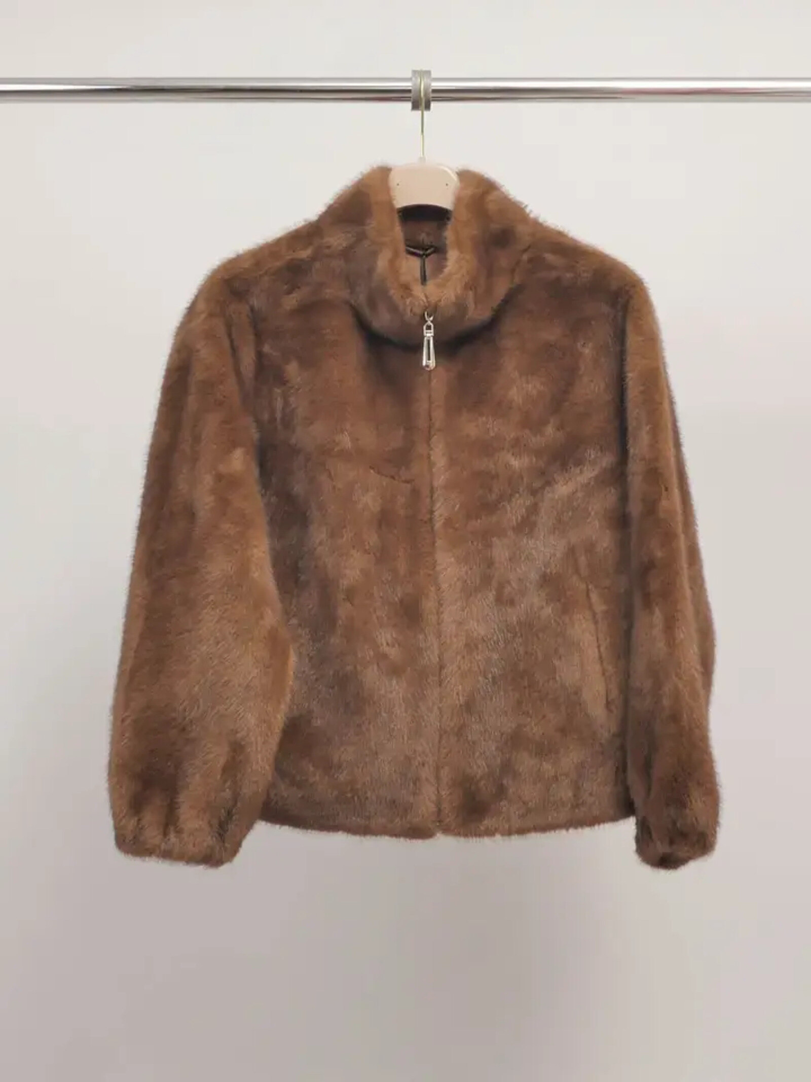 Mayorista Cécile Wang - Chaqueta de piel sintética con cuello alto y cremallera DSY25019
