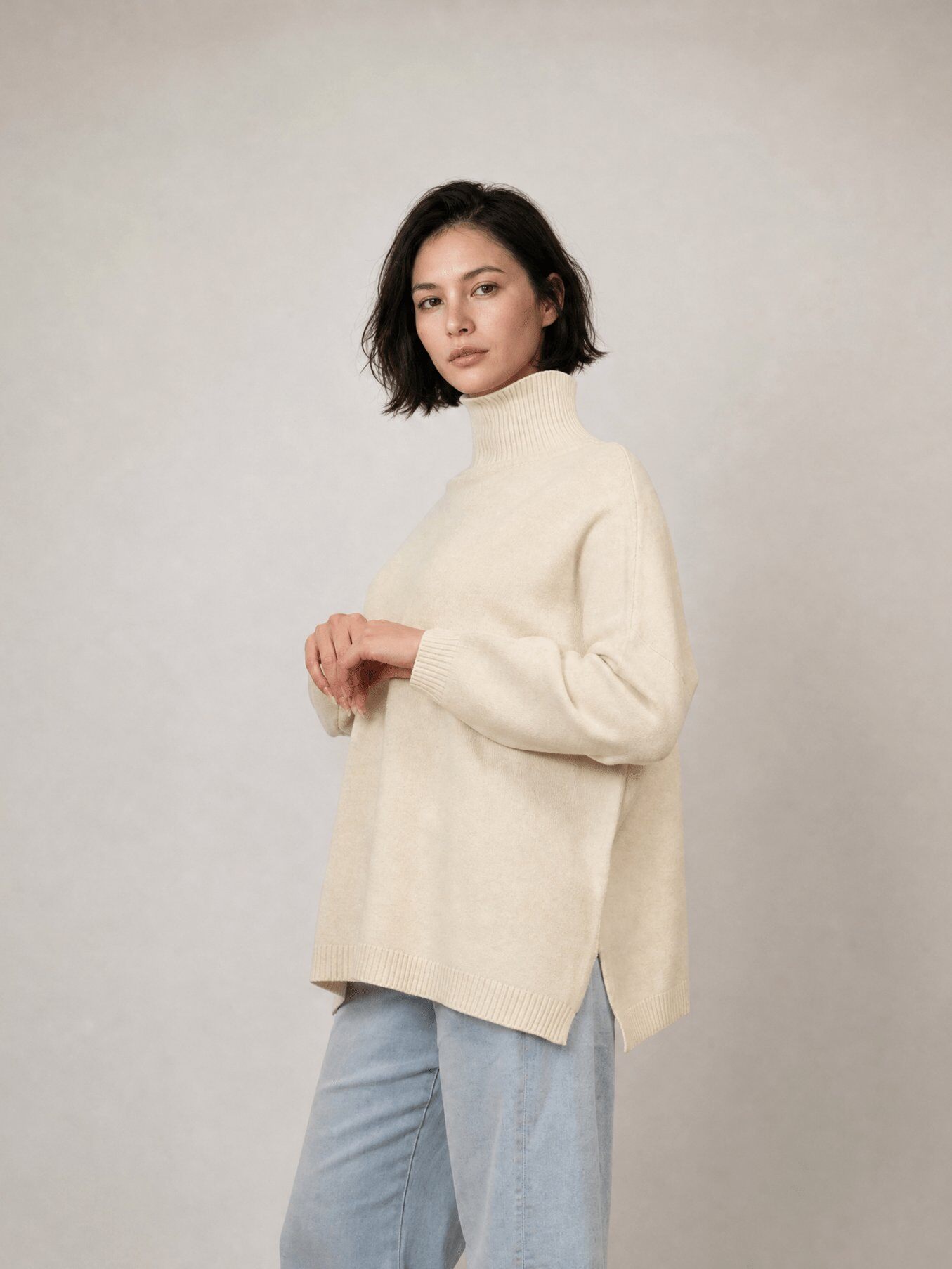 Grossiste CÉCILE WANG - Pull col roulé ample – DSY9761