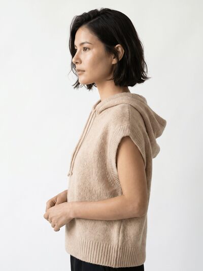 Großhändler CÉCILE WANG - Flauschiger Alpaka- und Wollkapuzenpullover – MCL26106 Großhändler CÉCILE WANG - Flauschiger Alpaka- und Wollkapuzenpullover – MCL26106