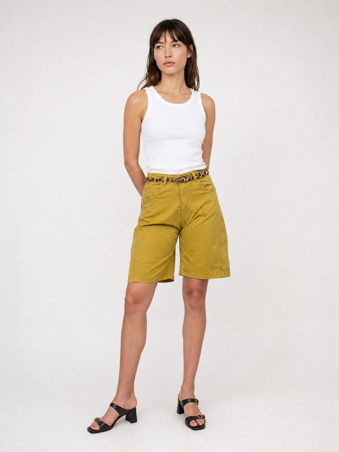 Wholesaler CÉCILE WANG - Loose-fit stretch cotton Bermuda shorts with printed belt CVA826152