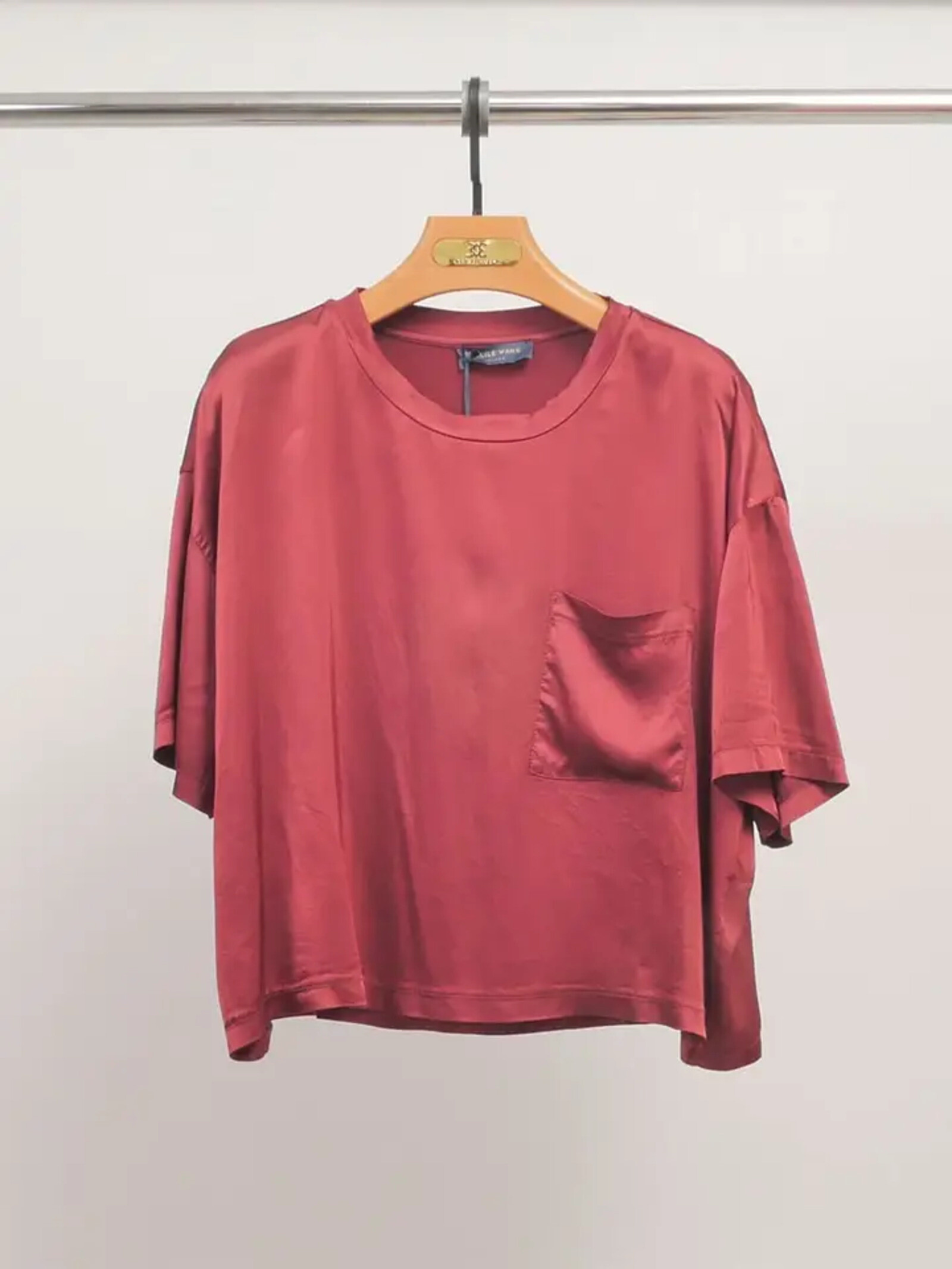 Mayorista Cécile Wang - Camiseta holgada de viscosa con bolsillo en el pecho DB14486