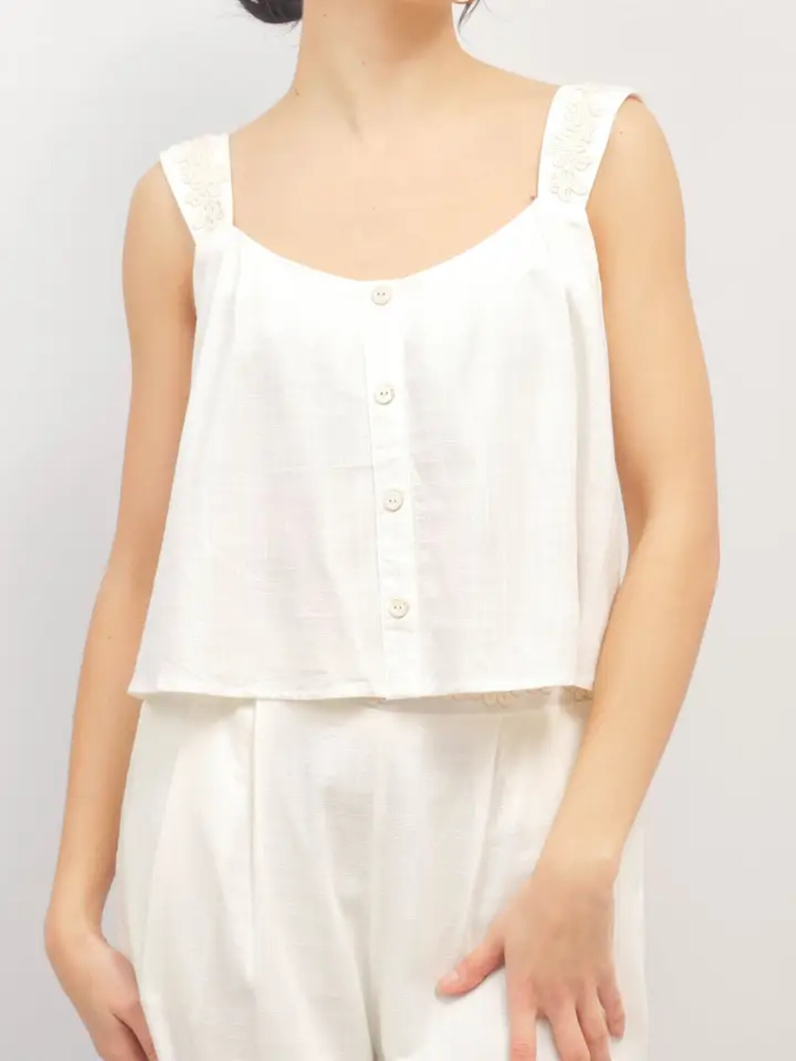 Grossista Cécile Wang - Crop top con spalline ricamate PAG1990