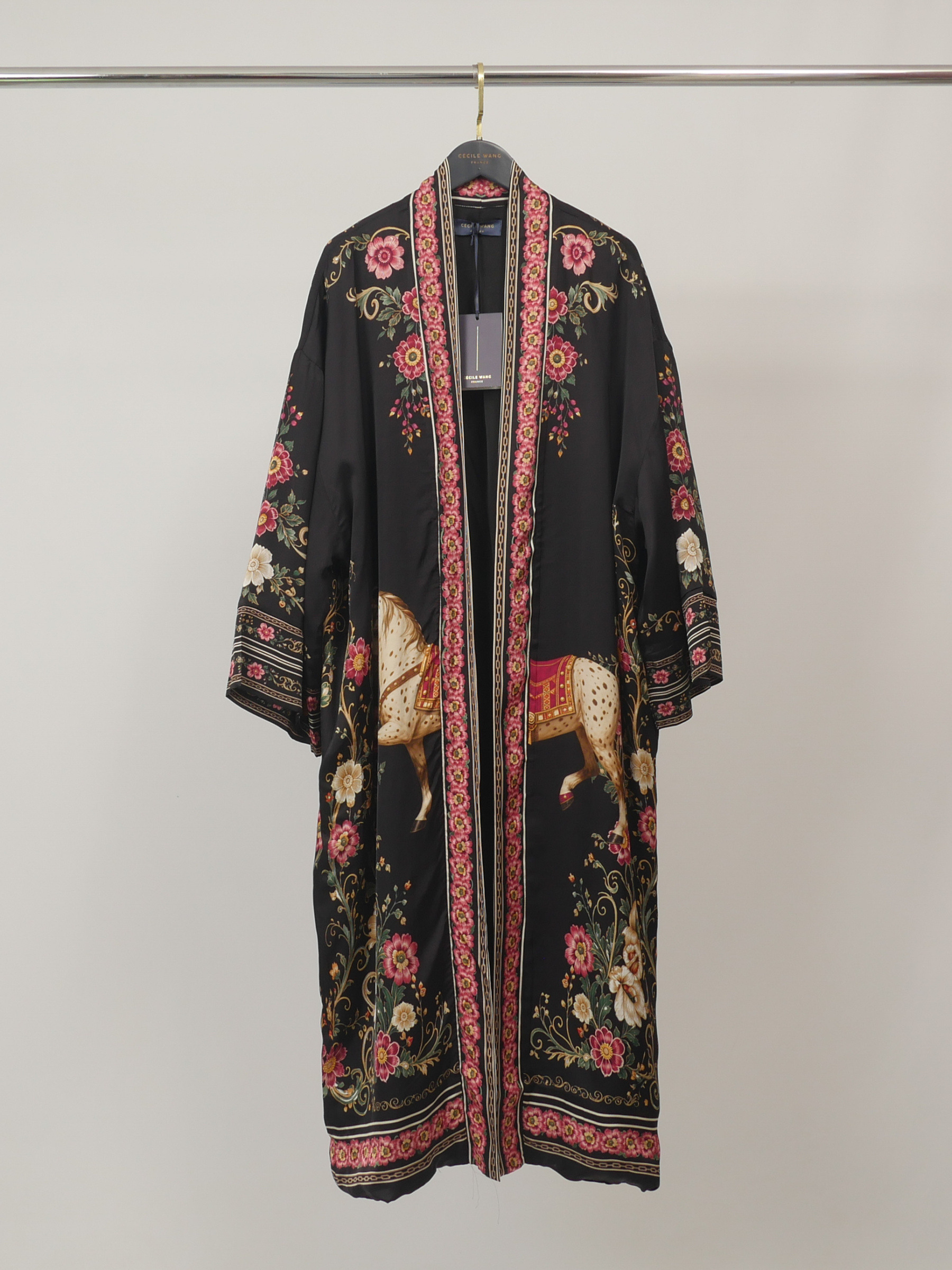 Grossiste CÉCILE WANG - Kimono floral équestre – KD88026-21