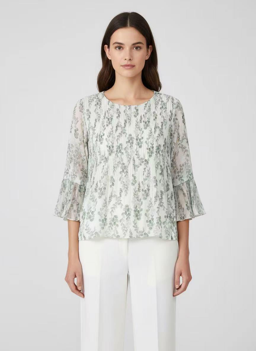 Grossista CEM - MAGLIA PLISSE CON MANICA 3/4 A CAMPANA IN GEORGETTE STROPPICIATO STAMPATO