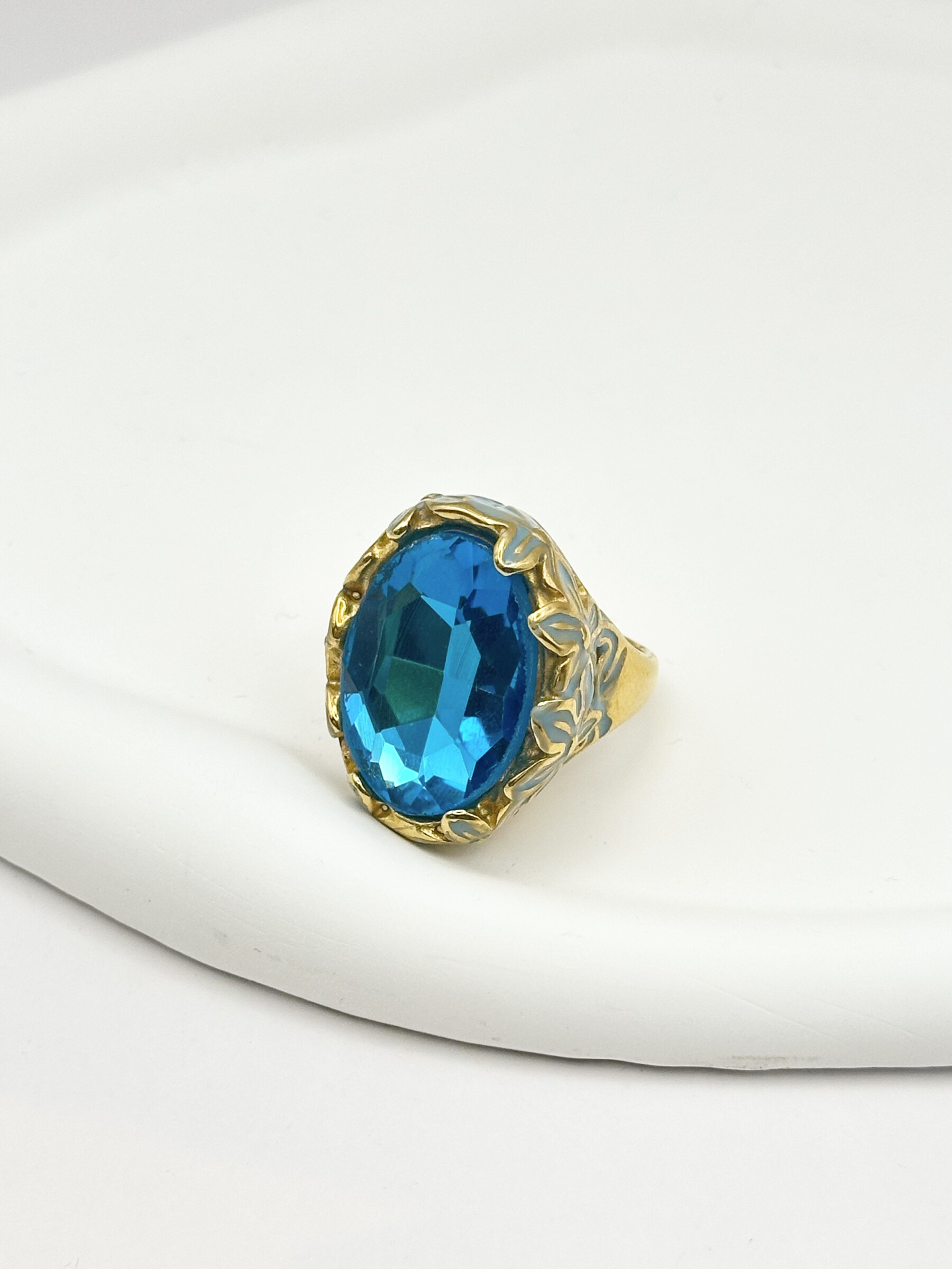 Grossiste Ceramik - Bague Ovale en Acier Inoxydable Doré – Cristal Bleu Océan