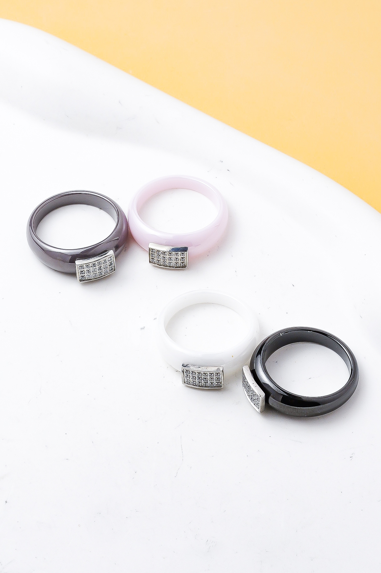 Grossiste Ceramik - Bague Femme Céramique – Tailles US 6-10 / FR 52-62 – Couleur au Choix