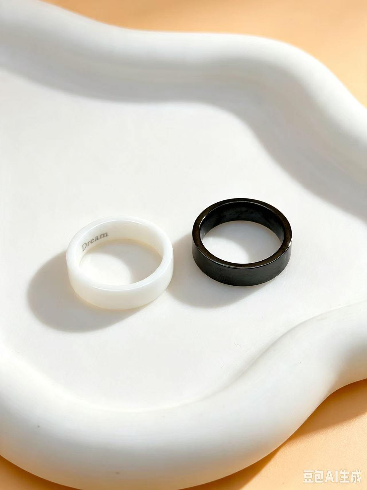 Grossista Ceramik - Anello di coppia in ceramica, incisione interna 'Dream'