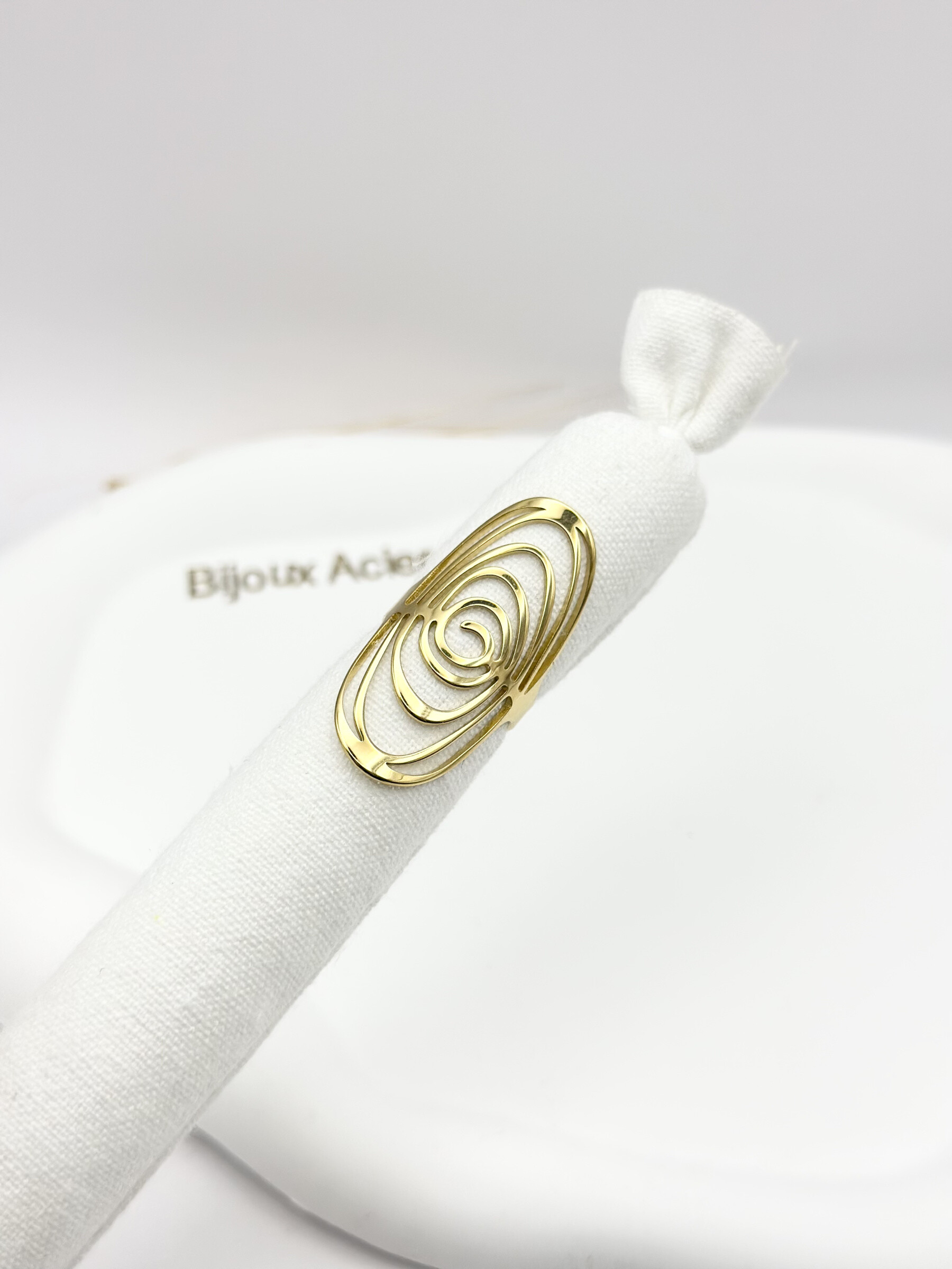Grossiste Ceramik - Bague Ovale Hypnotique – Acier Inoxydable Doré Réglable