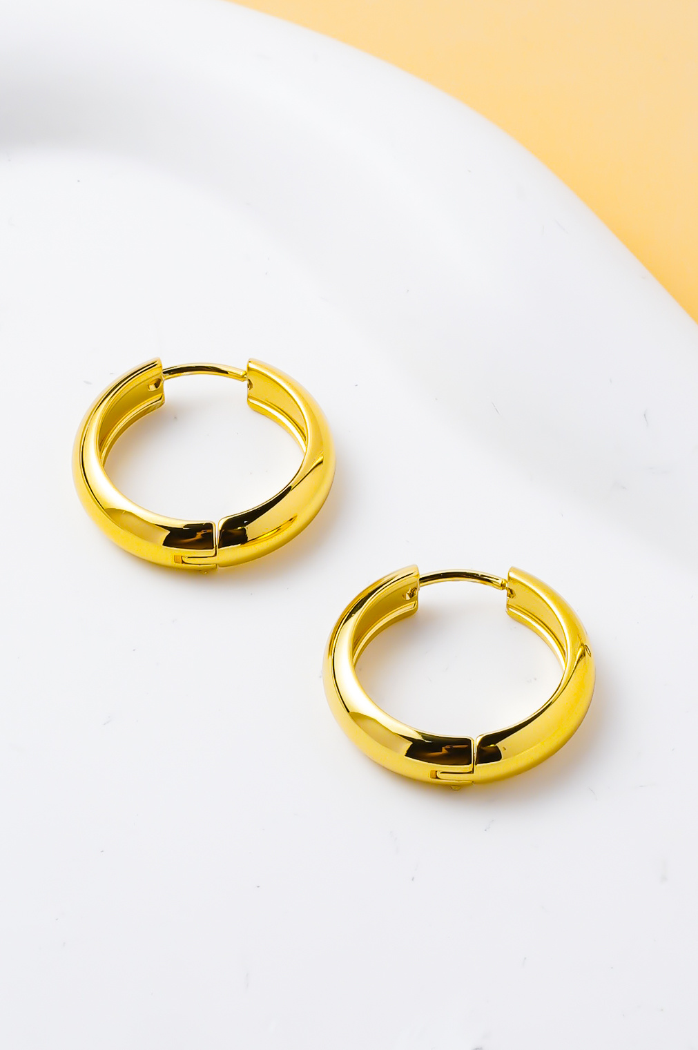 Grossiste Ceramik - Boucles d’oreilles femme acier inoxydable 16 mm créoles doré ou argent au choix