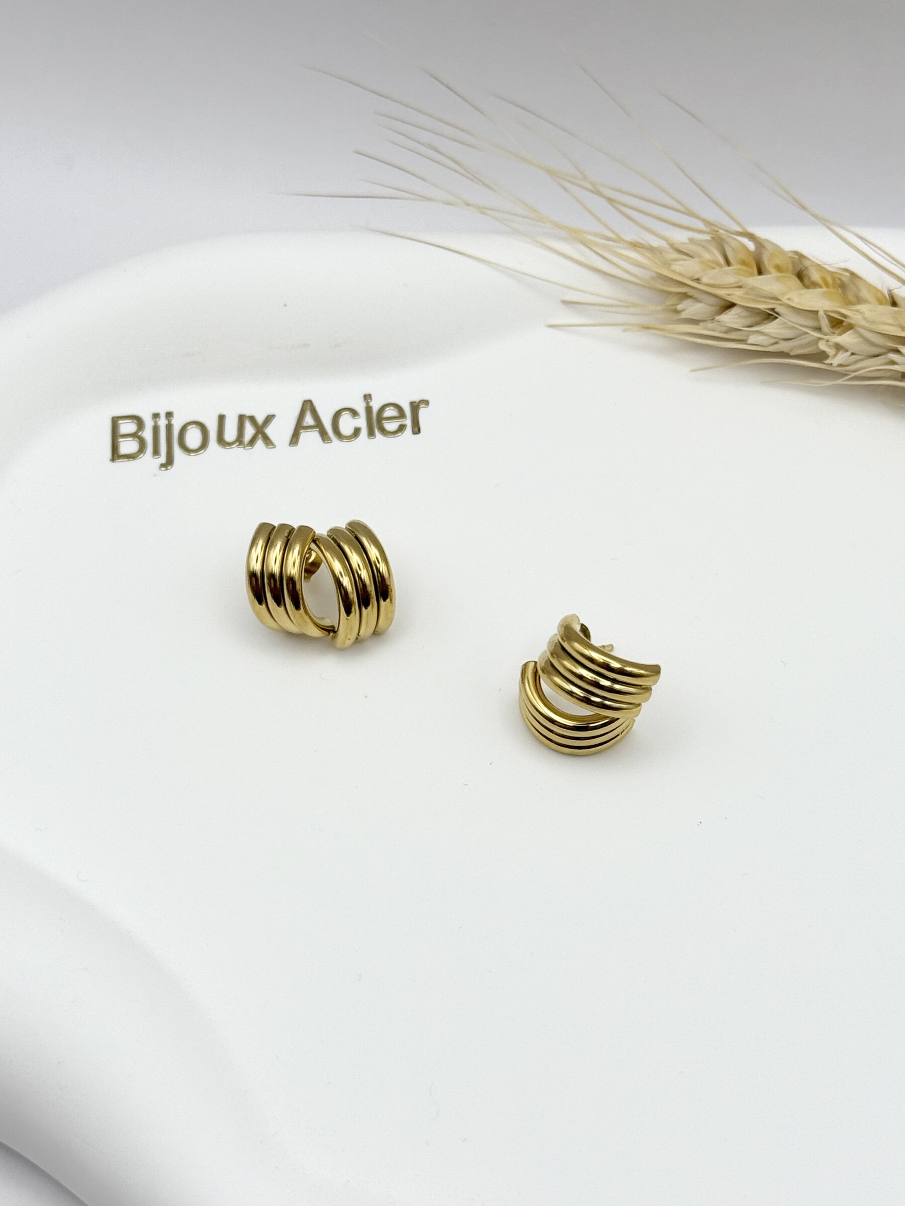 Wholesaler Ceramik - Stainless steel earrings motif female silhouette