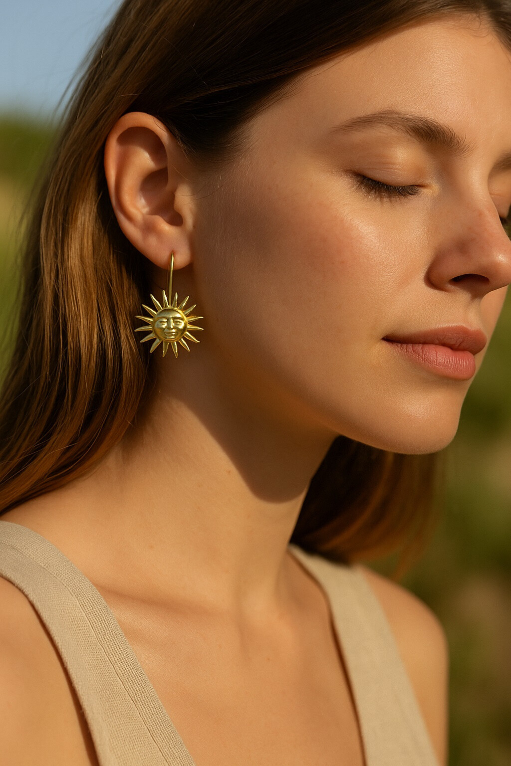 Grossiste Ceramik - Boucles d’Oreilles Soleil Visage en Acier Inoxydable Doré