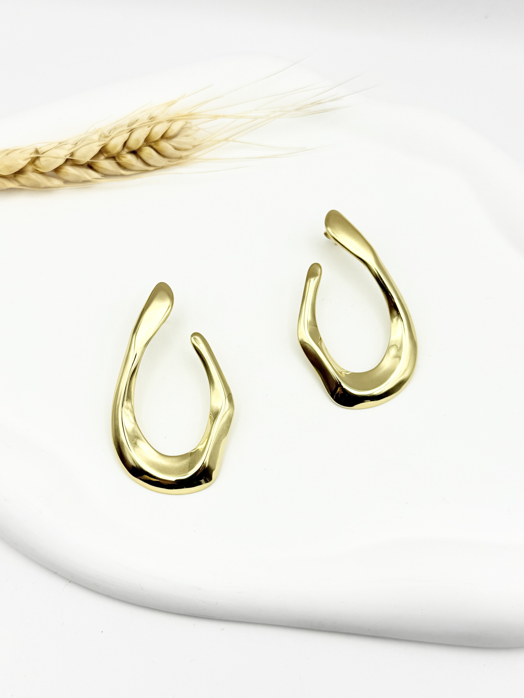 Wholesaler Ceramik - Carved earrings in gold stainless steel