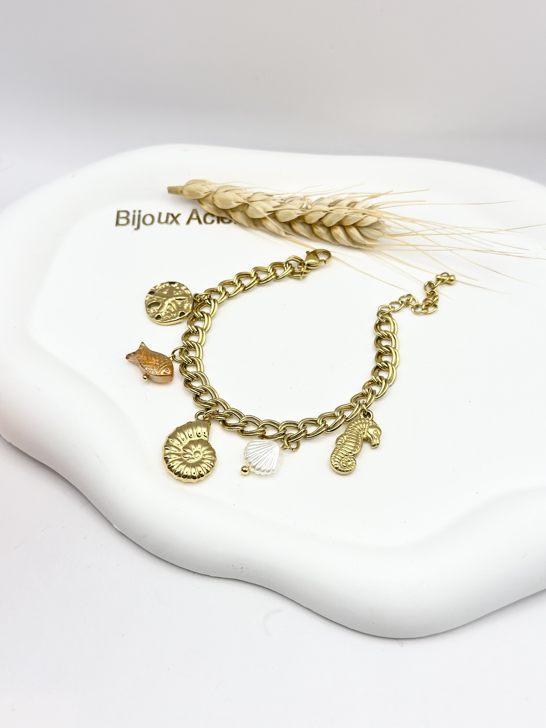 Grossiste Ceramik - Bracelet Charms en Acier Inoxydable "Trésor Marin"