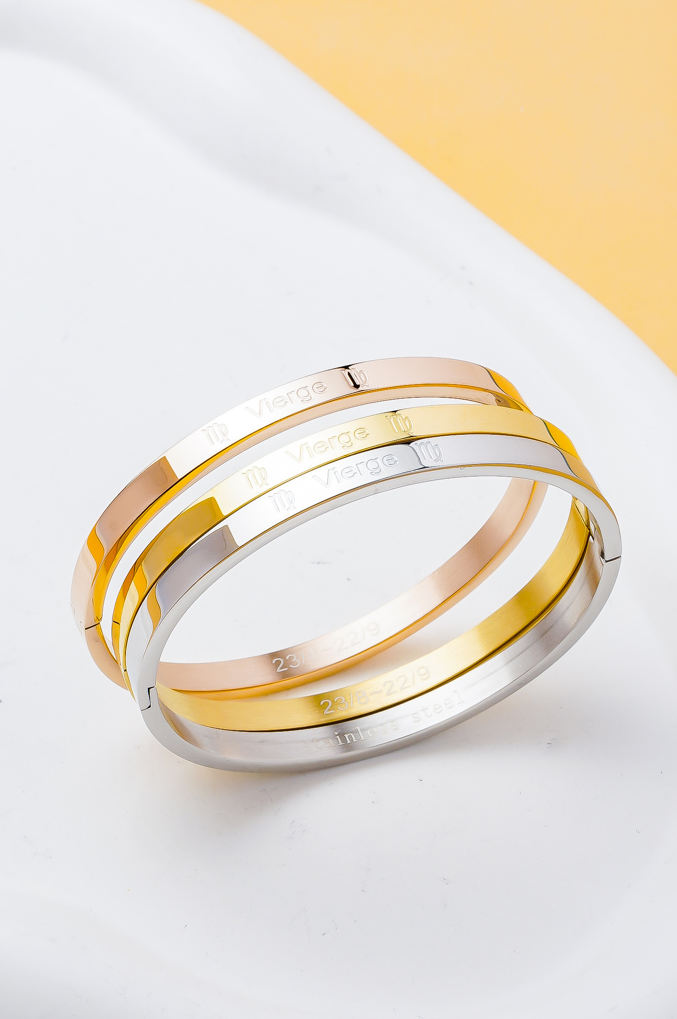 Grossiste Ceramik - Bracelet Femme Astrologie Vierge – Acier Inoxydable – Taille 5x6 cm – Forme Ovale – Couleur au Choix