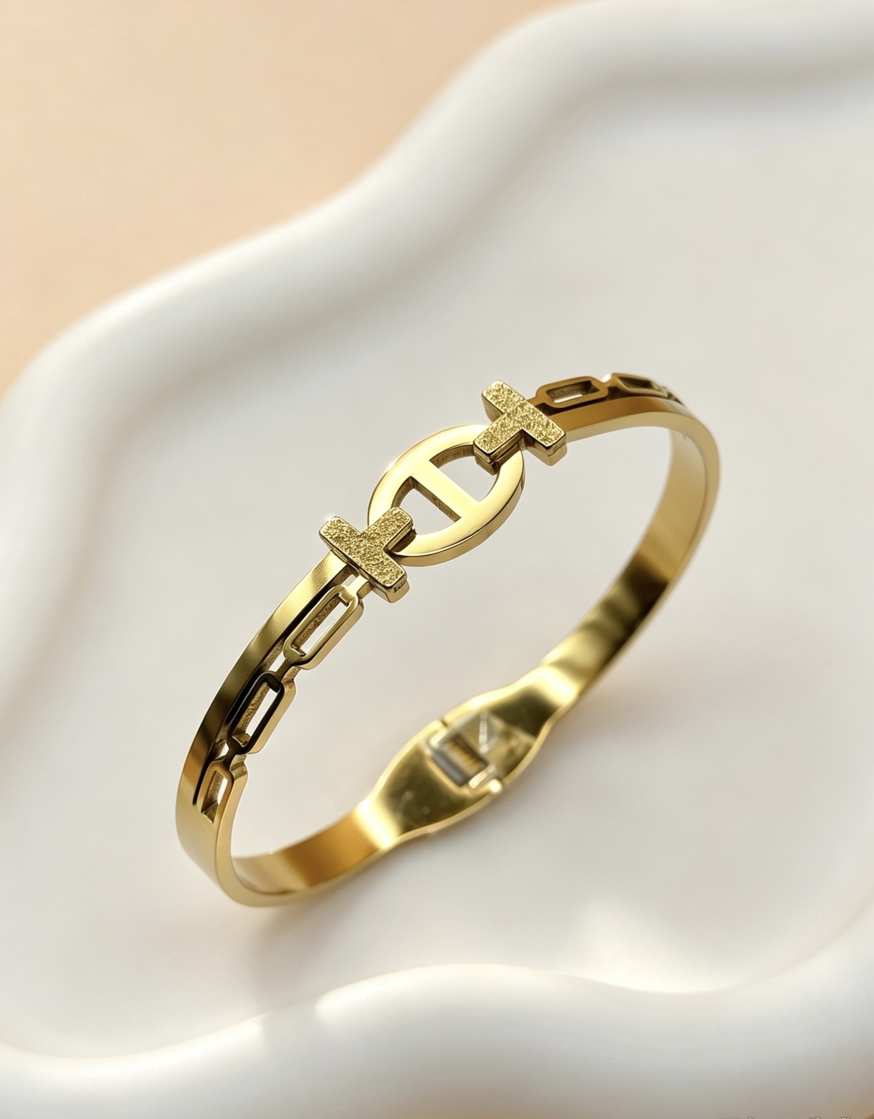 Mayorista Ceramik - Brazalete rígido de acero inoxidable — Eslabones de grano de café y eslabones arenados (dorado)