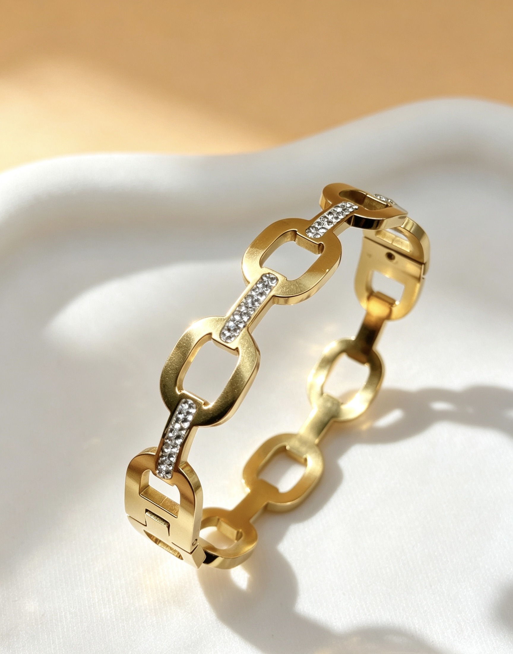 Mayorista Ceramik - Brazalete Rígido con Eslabones Ovalados y Intermedios Brillantes