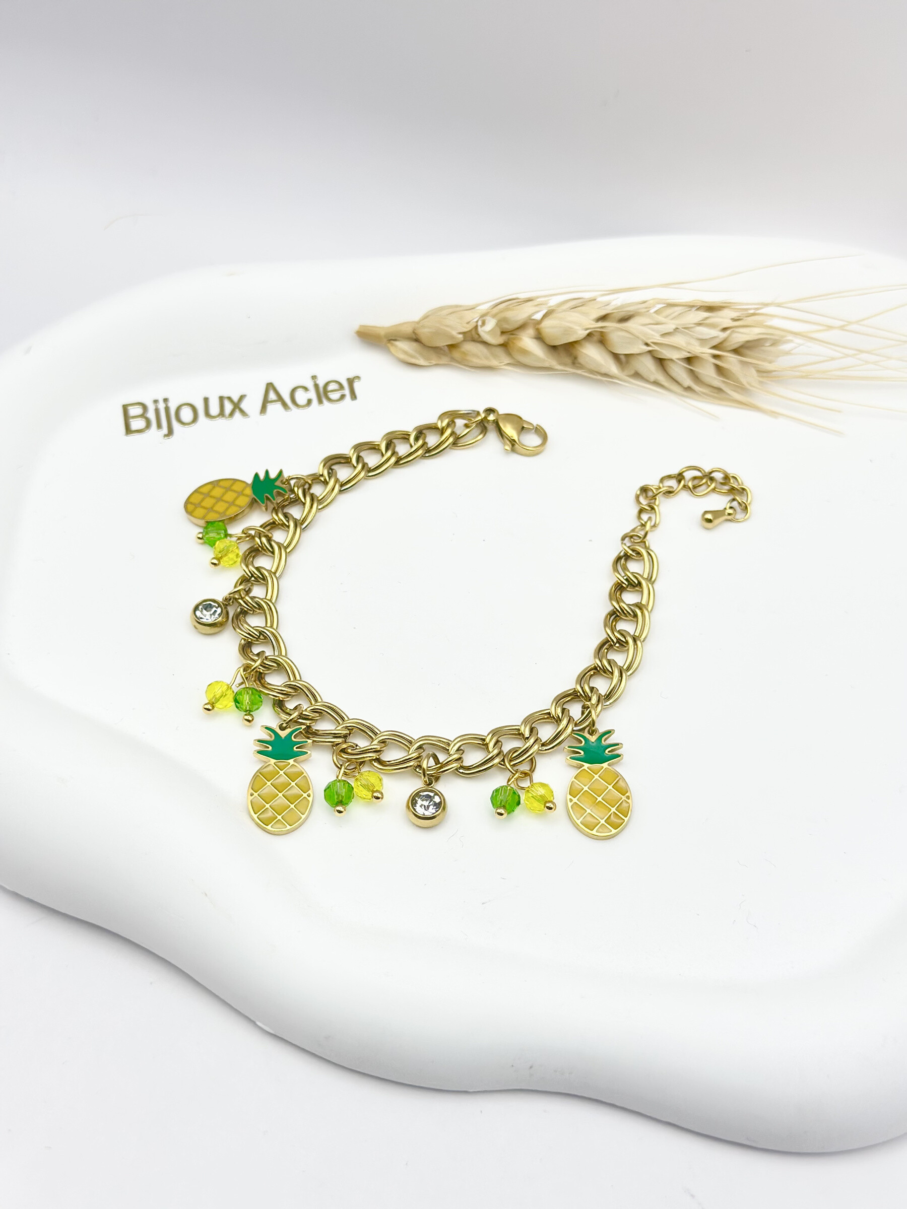 Grossiste Ceramik - Bracelet "Summer Ananas" – Charms Fruités en Acier Inoxydable