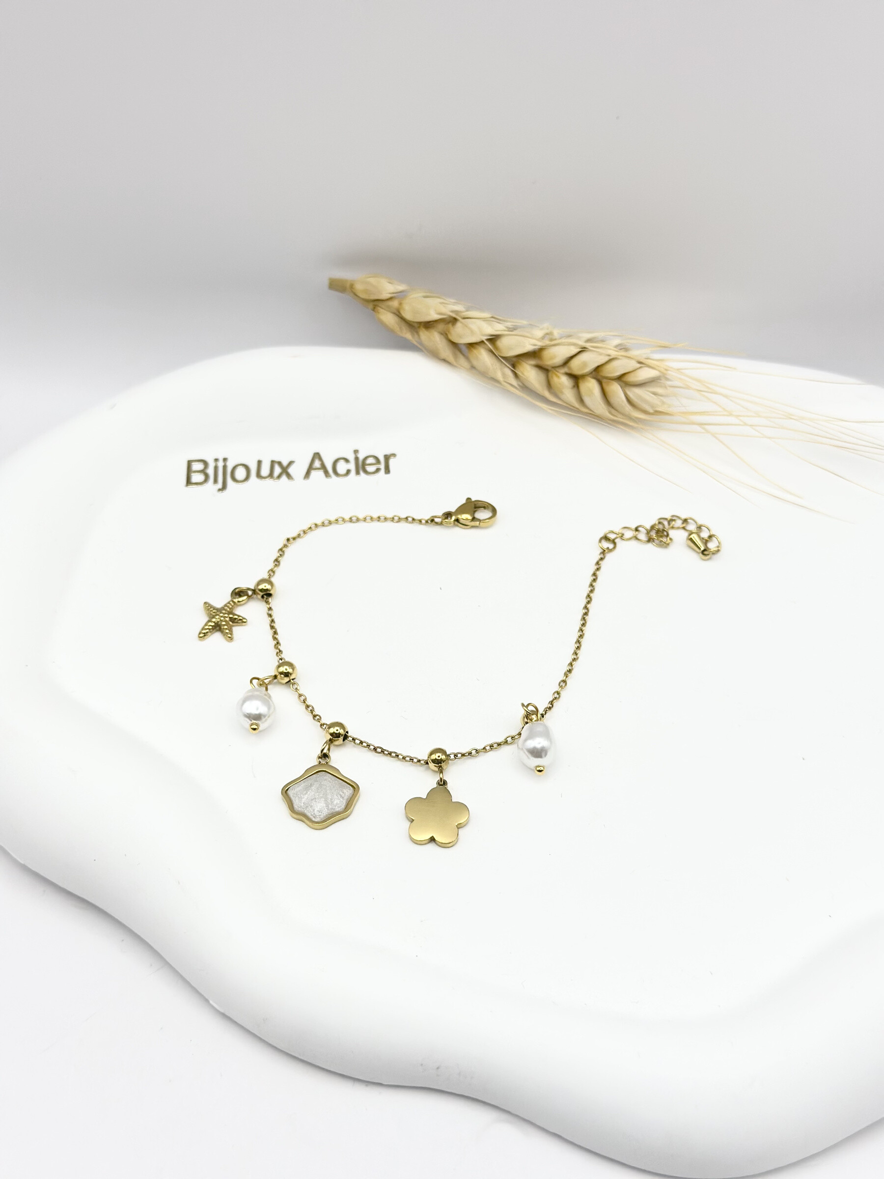 Grossiste Ceramik - Bracelet Charms Doré en Acier Inoxydable – Rêve d’Été