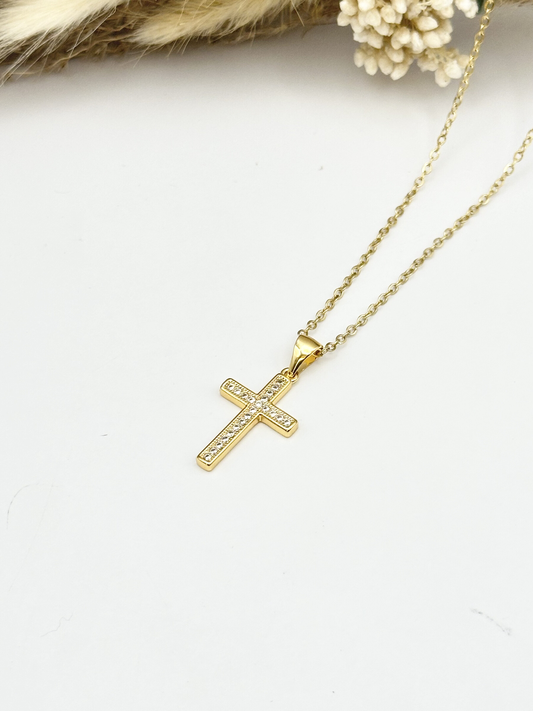 Wholesaler Ceramik - Stainless steel necklace with zirconium rhinestone cross pendant