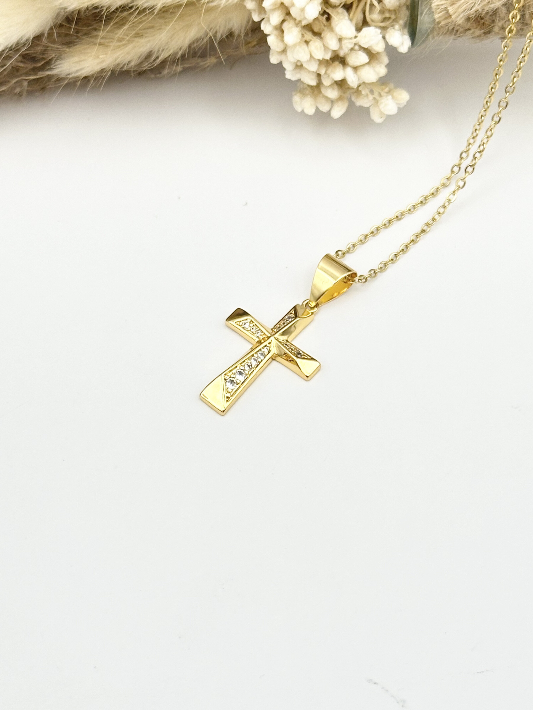 Wholesaler Ceramik - Stainless steel necklace with zirconium rhinestone cross pendant