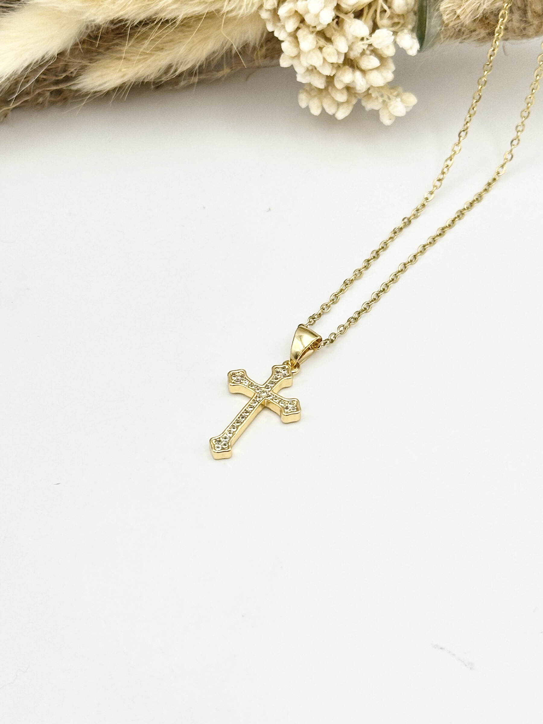 Wholesaler Ceramik - Stainless steel necklace with zirconium rhinestone cross pendant