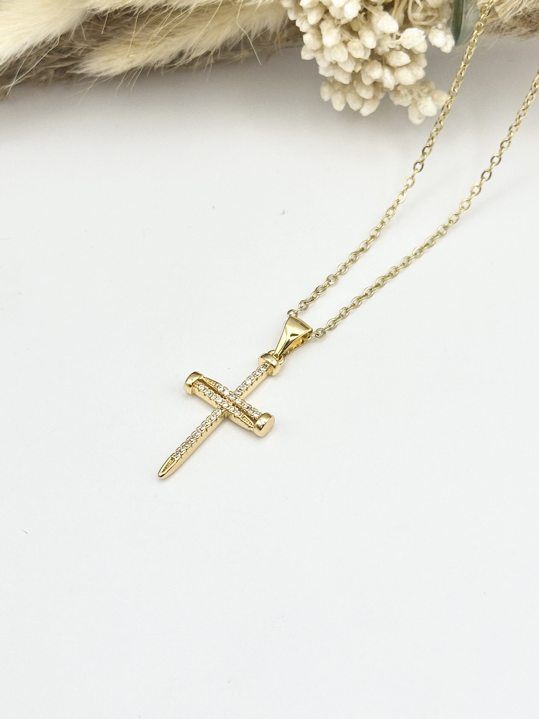 Wholesaler Ceramik - Stainless steel necklace with zirconium rhinestone cross pendant