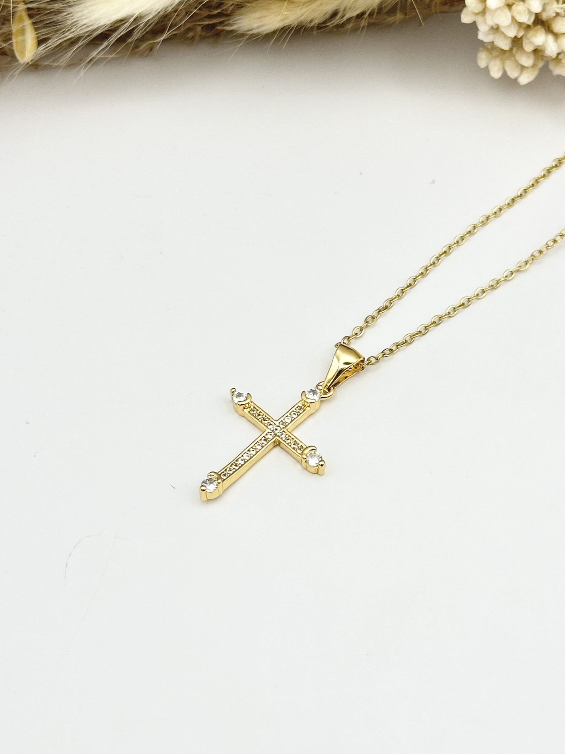 Wholesaler Ceramik - Stainless steel necklace with zirconium rhinestone cross pendant