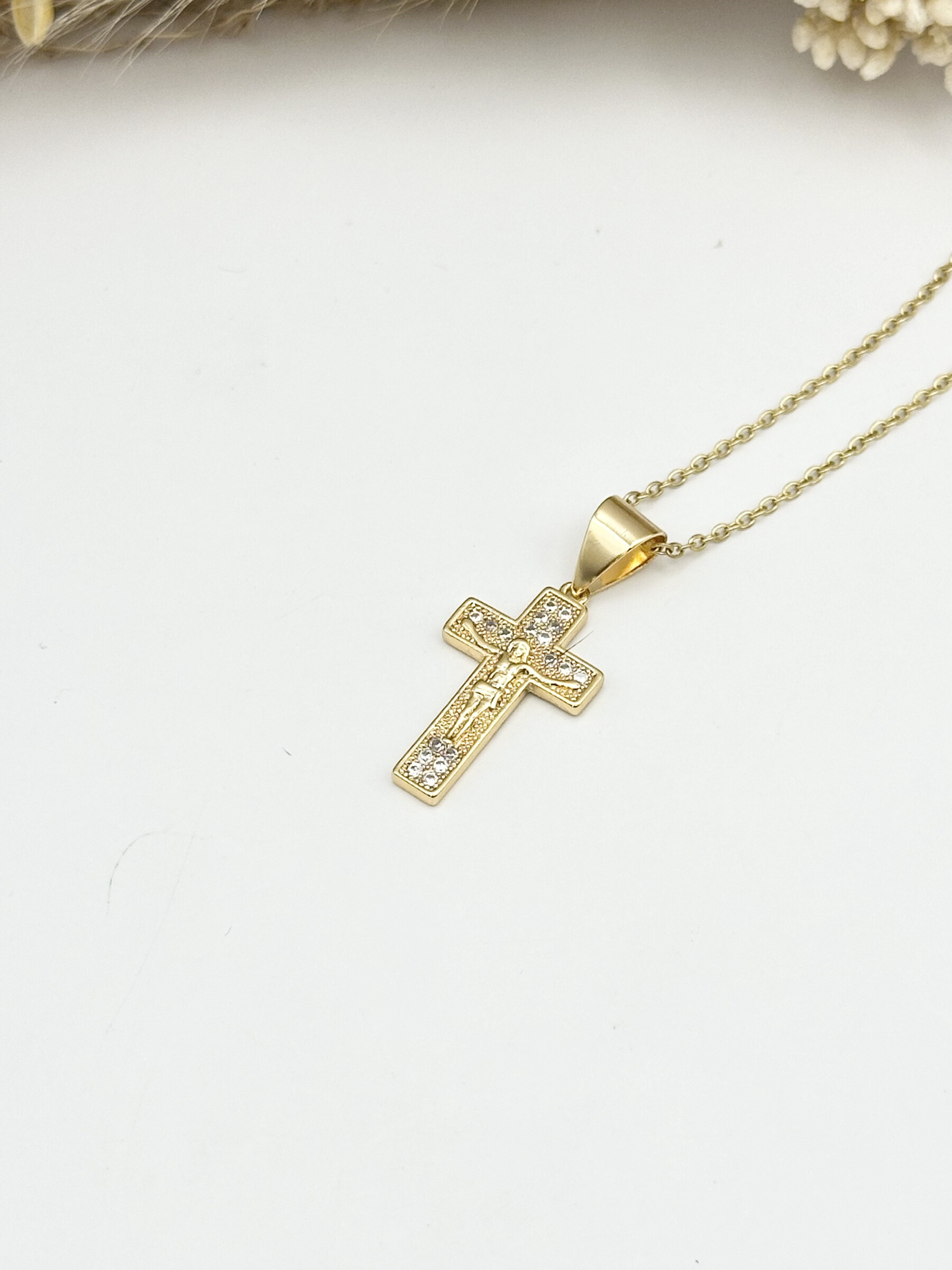 Wholesaler Ceramik - Stainless steel necklace with zirconium rhinestone cross pendant