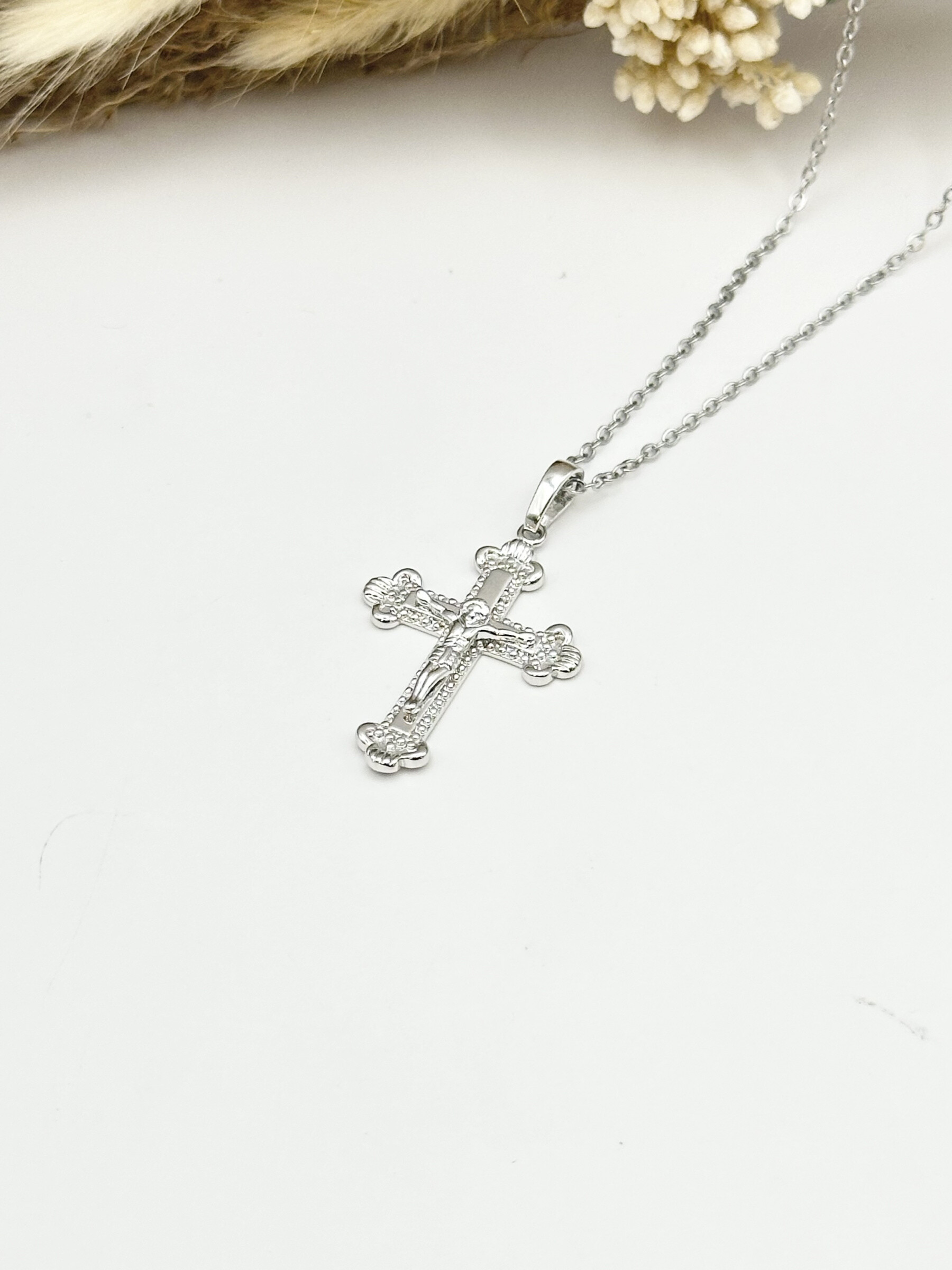 Wholesaler Ceramik - Stainless steel necklace with zirconium rhinestone cross pendant