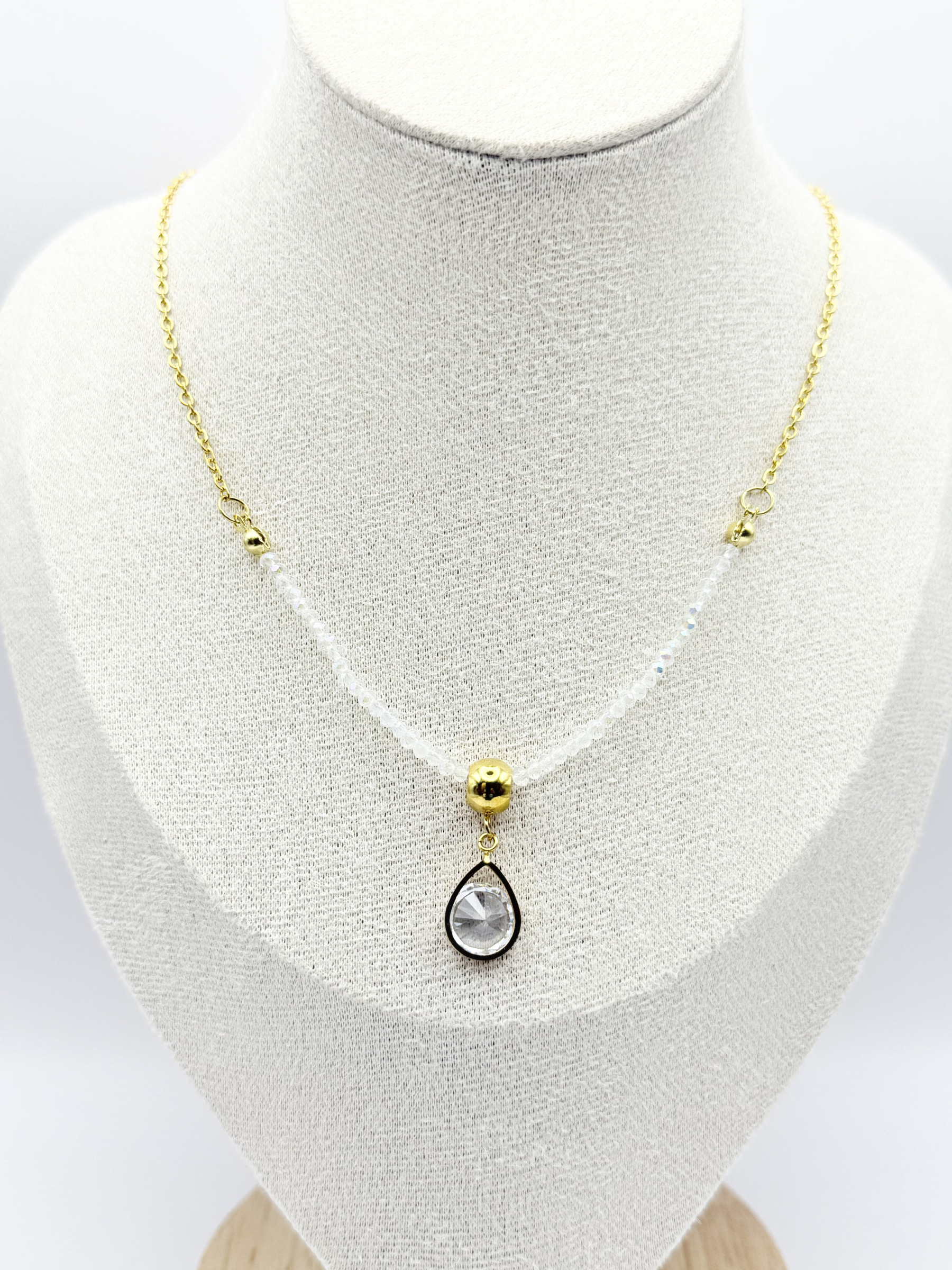Mayorista Ceramik - Collar de gota de cristal y cuentas blancas - Cadena de acero inoxidable dorado