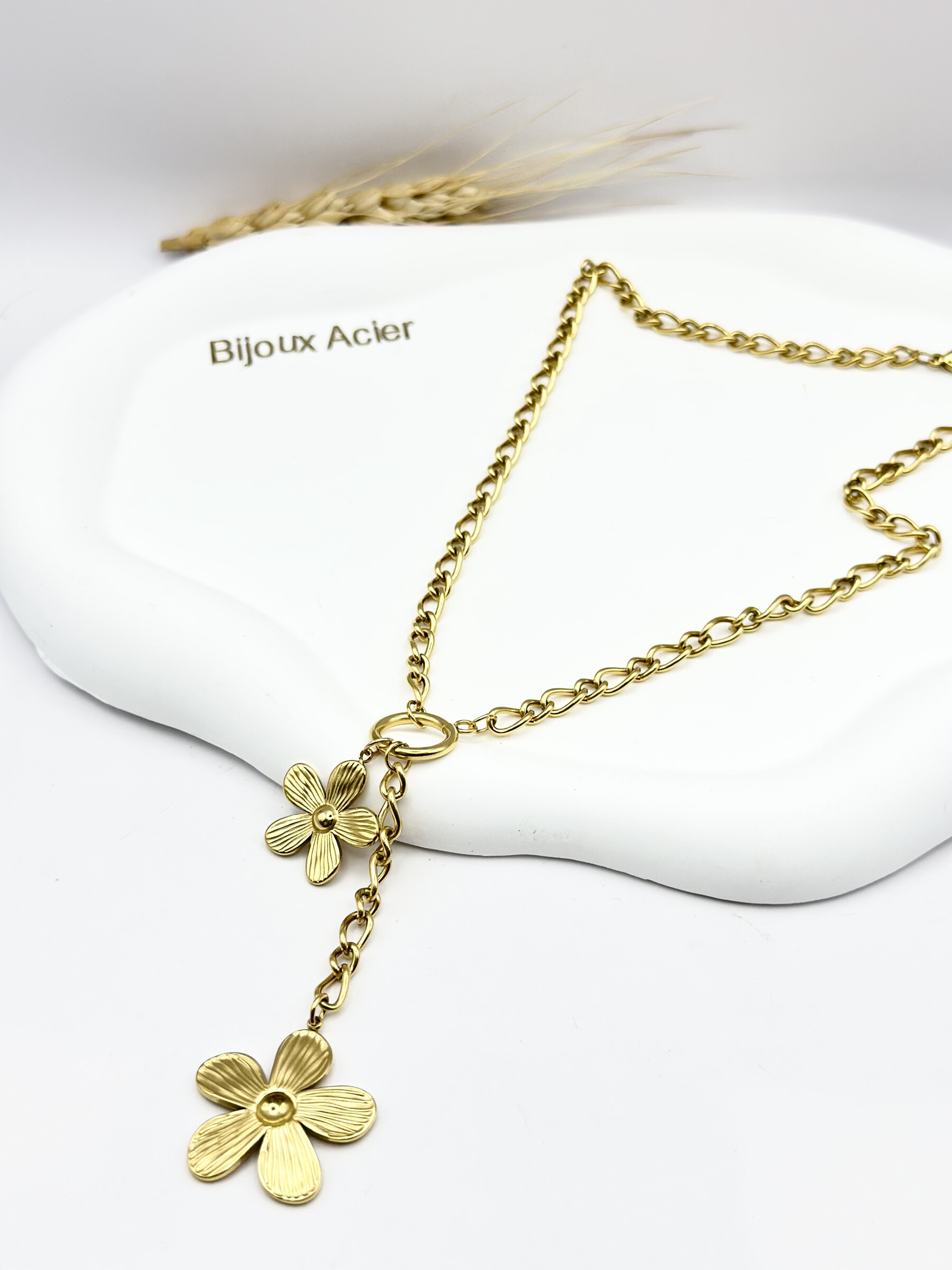 Grossiste Ceramik - Collier “Duo Floraison” – Acier Inoxydable Doré & Fleurs Suspendues