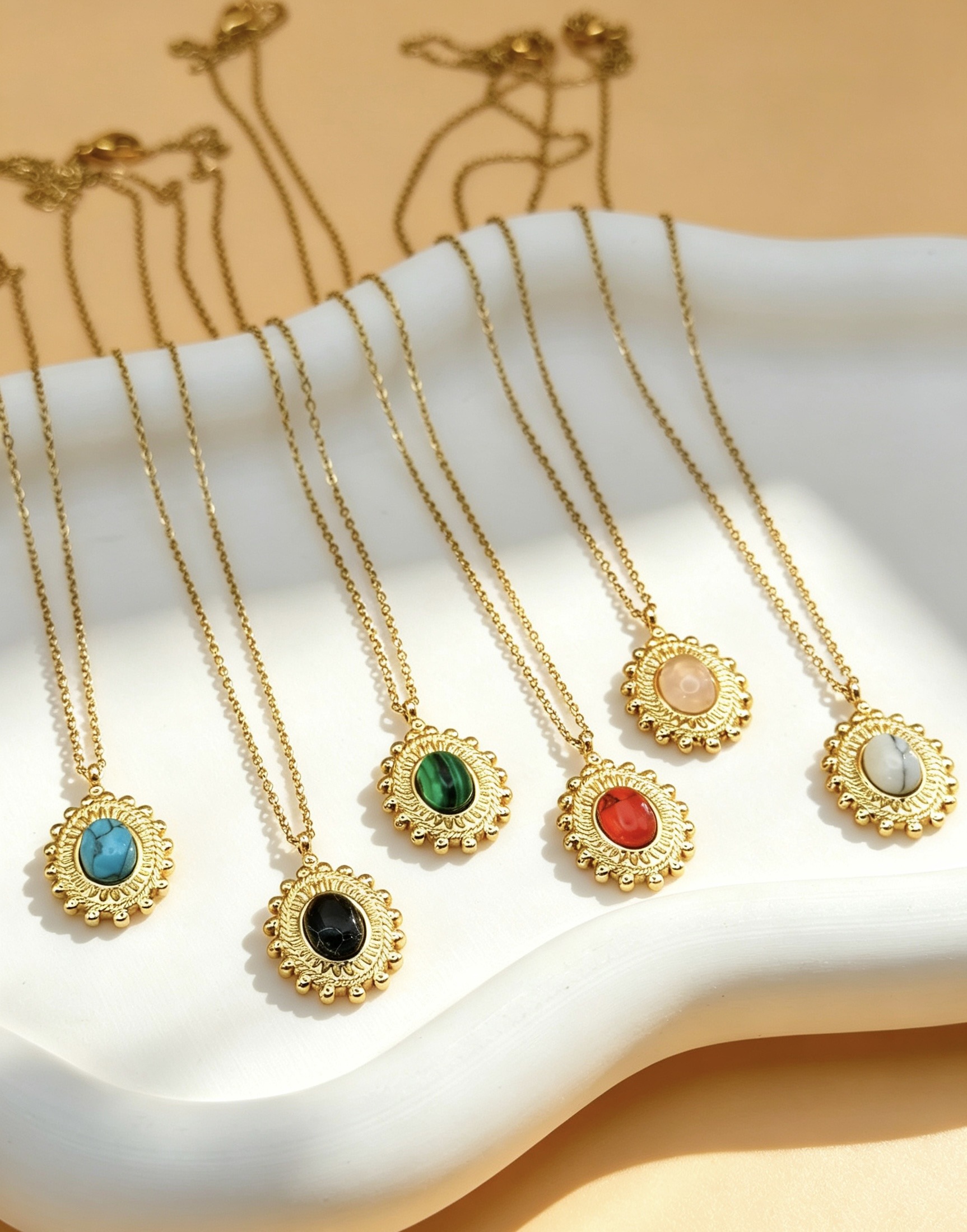 Grossiste Ceramik - Collier Médaillon Pierre Naturelle