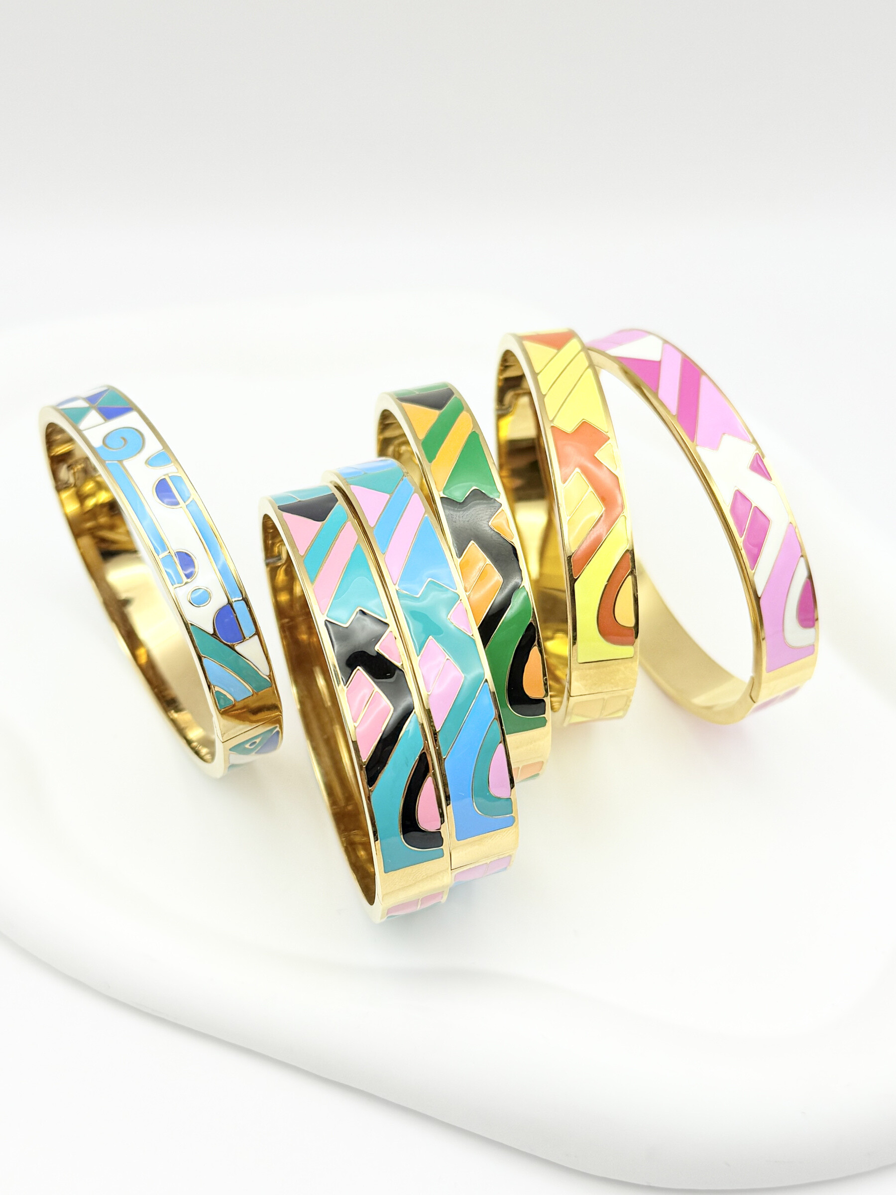 Wholesaler Ceramik - Set of 6 enameled stainless steel bangle bracelets Sold with presentation cushion