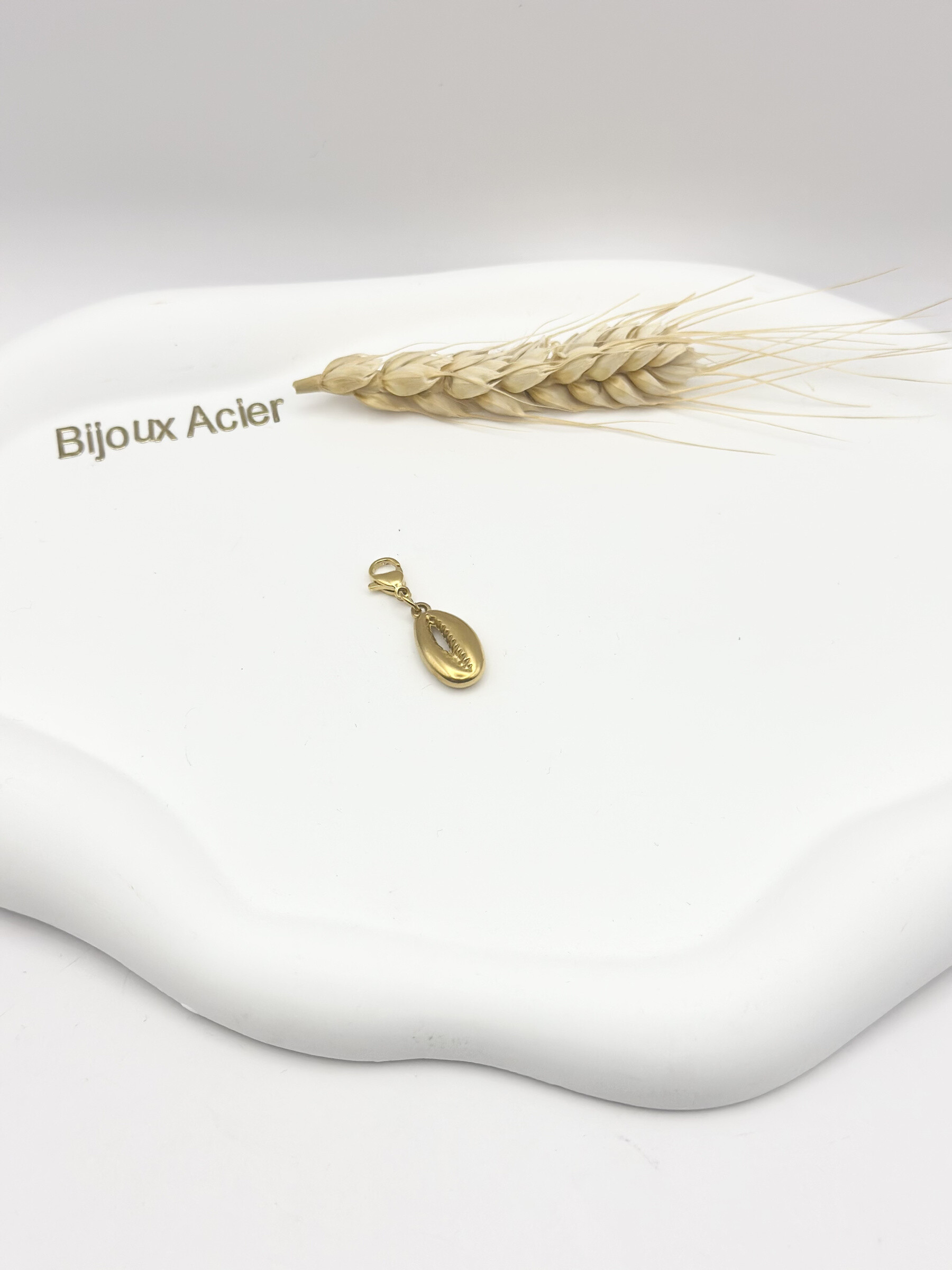 Grossiste Ceramik - Charm Pendentif Coquillage – Acier Inoxydable Doré