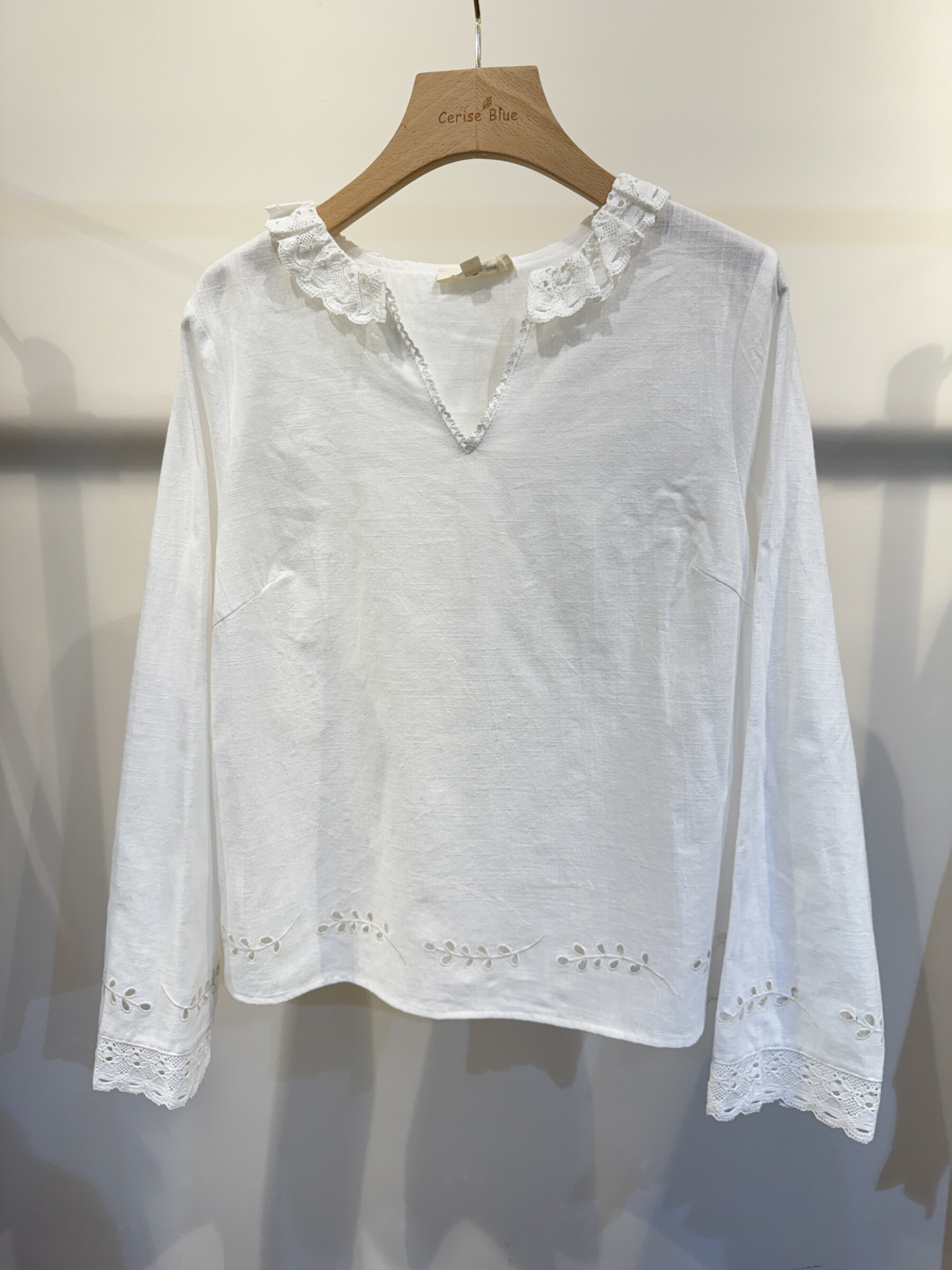 Wholesaler Cerise Blue - COTTON BLOUSE