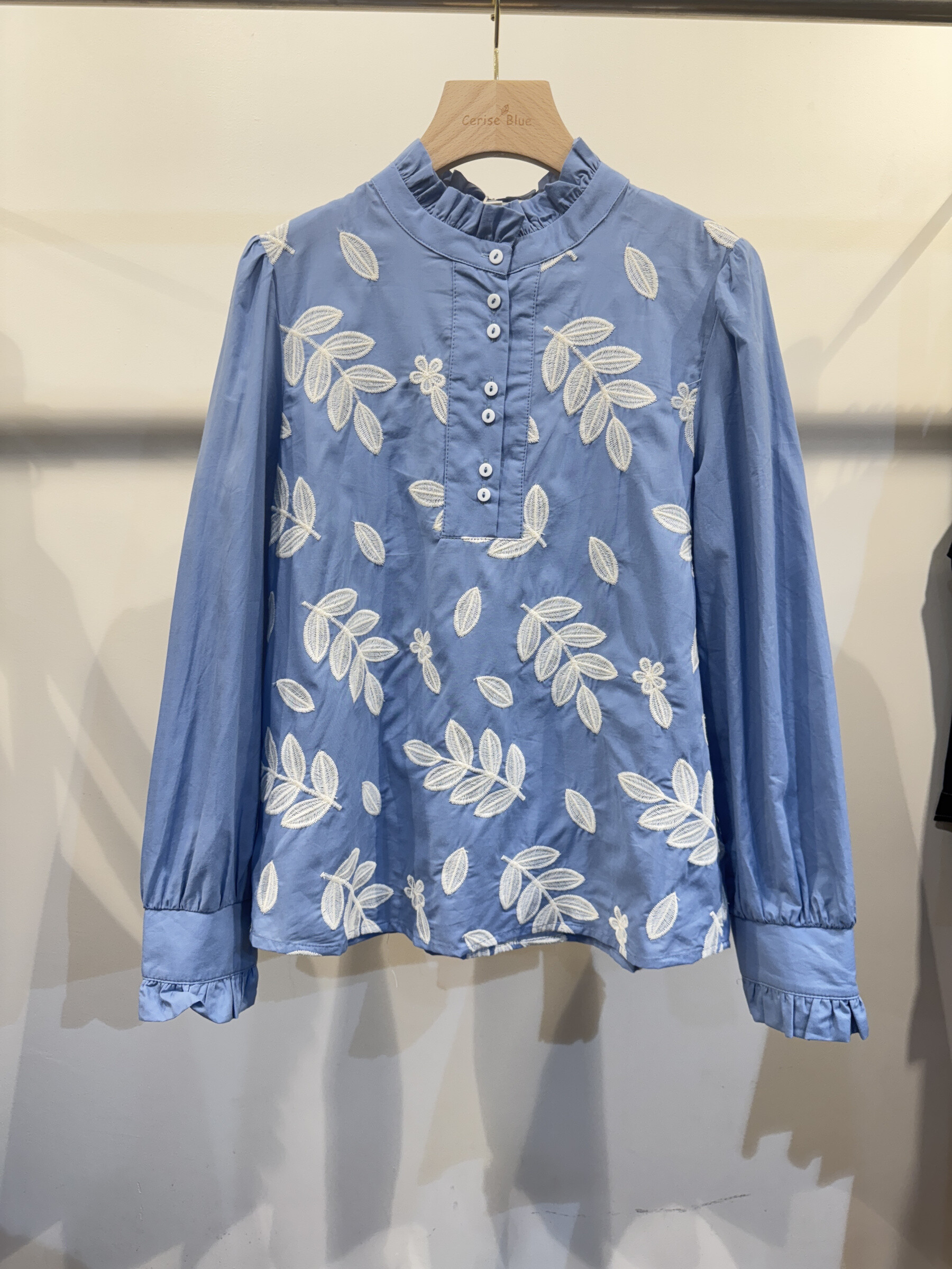 Wholesaler Cerise Blue - EMBROIDERED BLOUSE