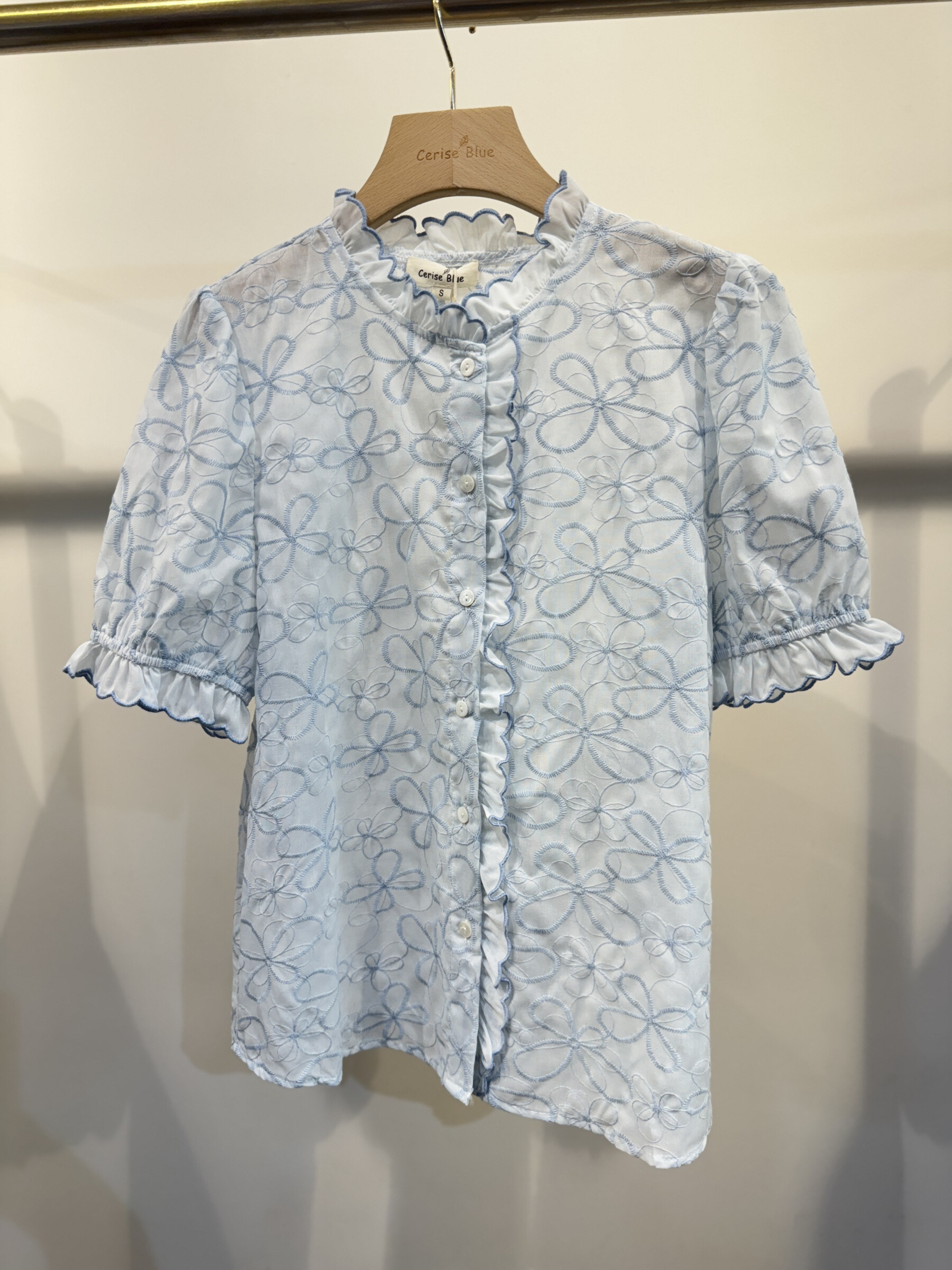 Wholesaler Cerise Blue - Embroidered blouse